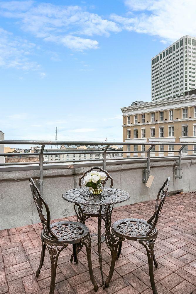 Spacious Penthouse near French Quarter & Bourbon 6