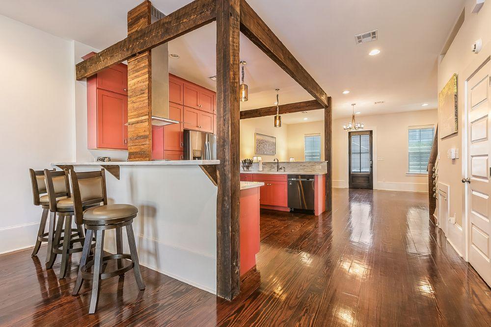 Spacious Loft-Style 3BR Townhouse 5