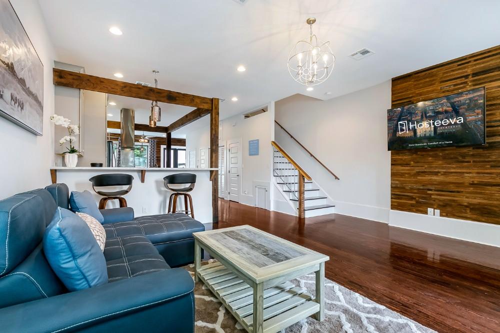 3BR Spacious Townhouse close to FQ & City Hot Spots 3