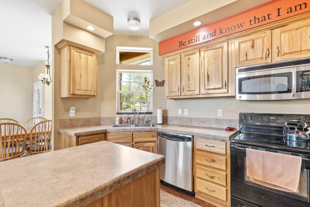 4BR Teton Cabin with Panoramic Mountain Views 3