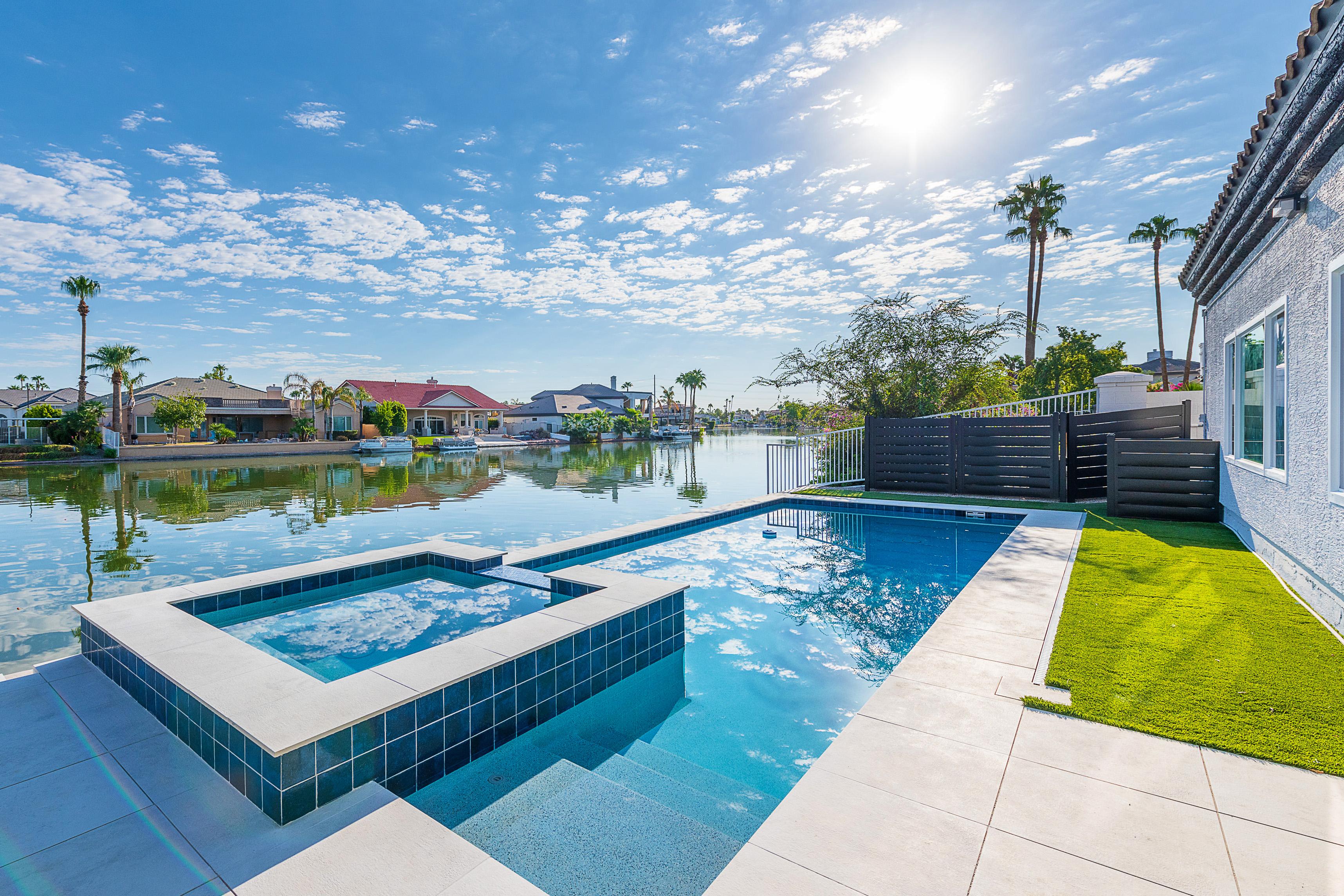 Lakefront Lux by HomeSlice Stays