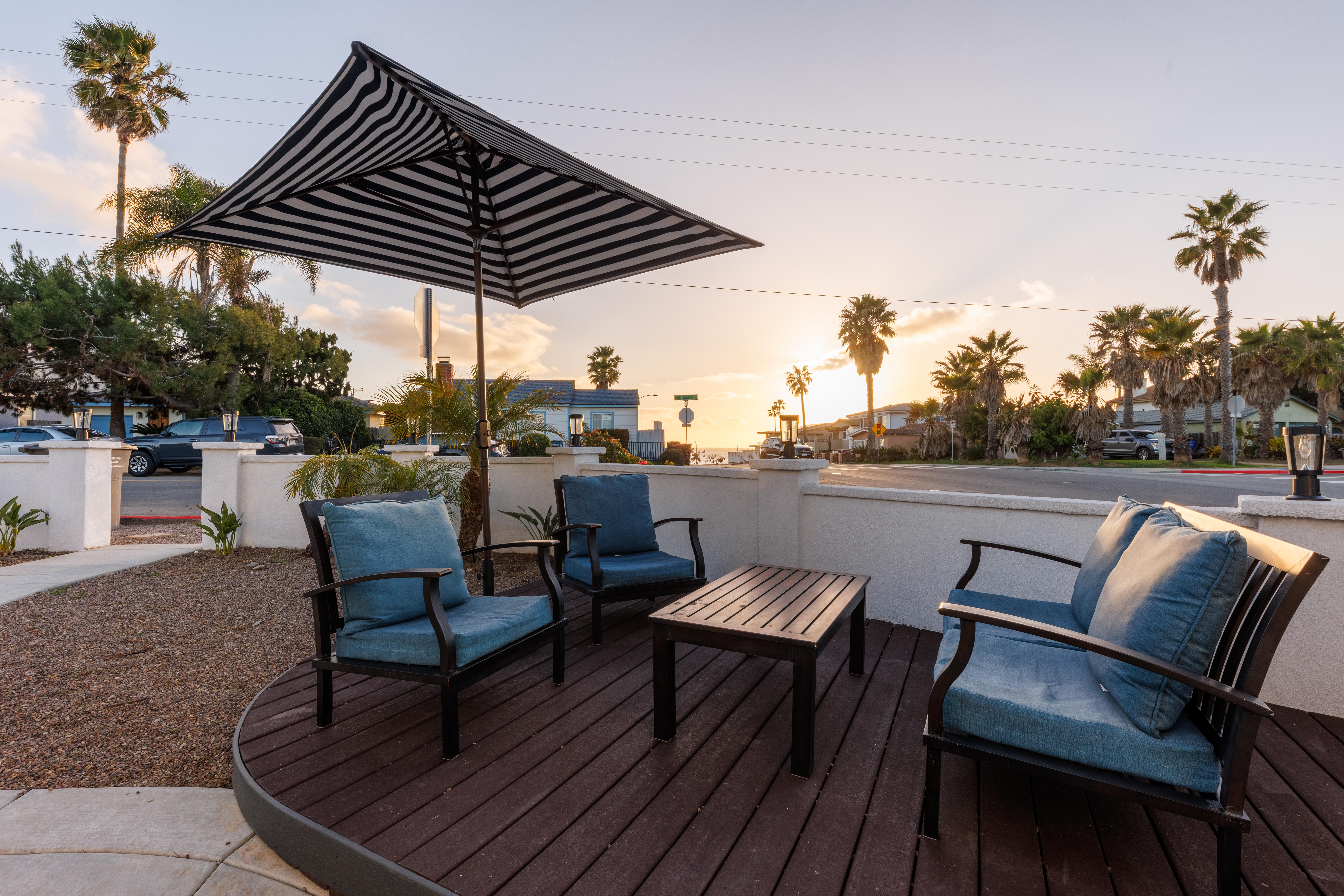 Private Hot Tub, Spacious Backyard, Free Wi-fi - Sunny Haven - Carlsbad, CA