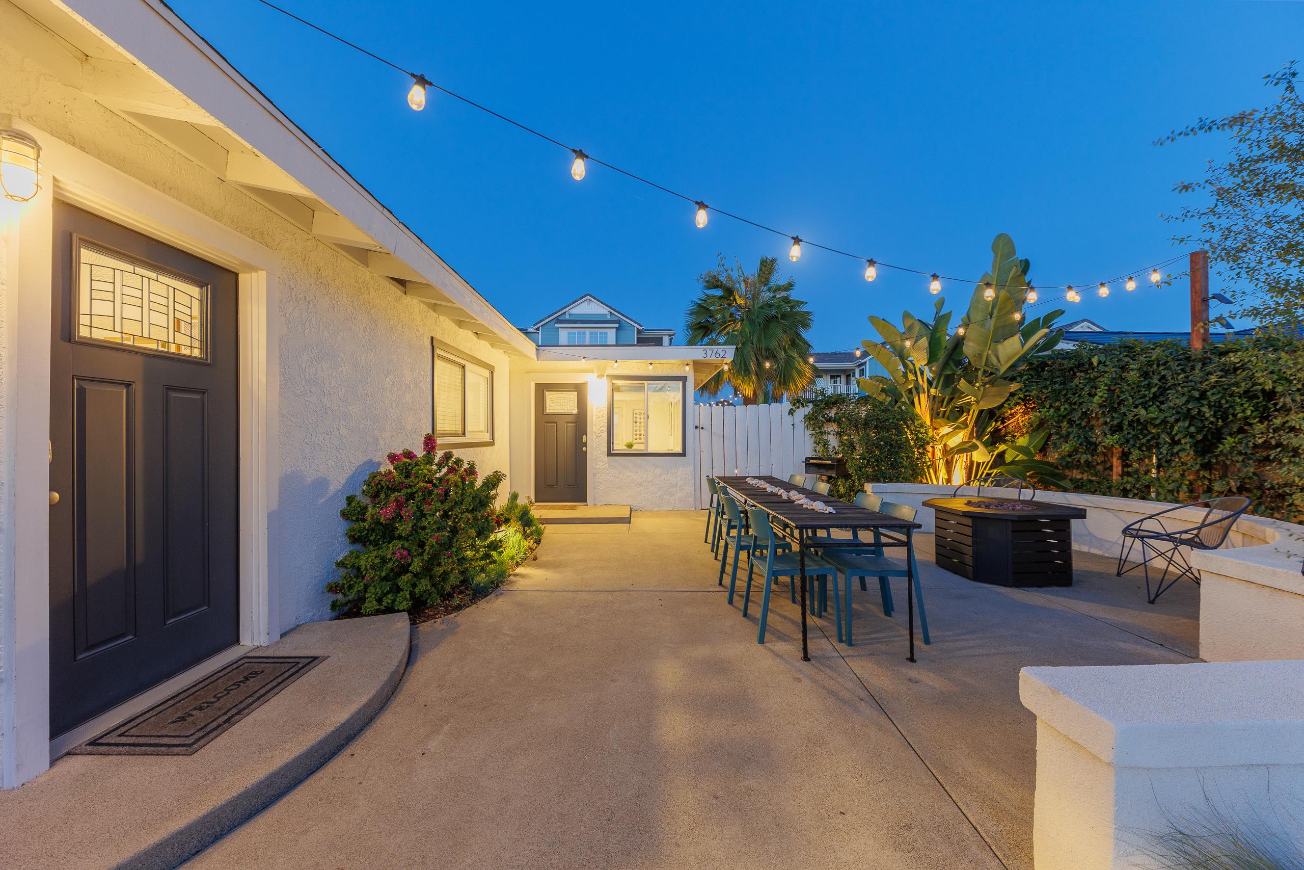Outdoor Oasis And Close To Tamarack Beach - Charming Coastal Haven - Carlsbad, CA