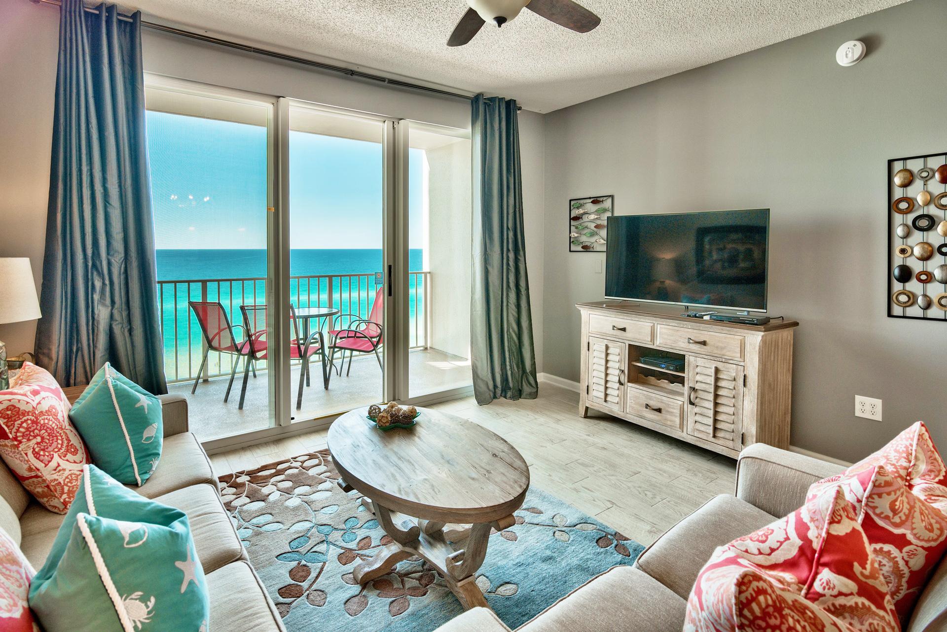 Majestic Sun 810A - Gulf View Living Area w/ HDTV, Sleeper Sofa