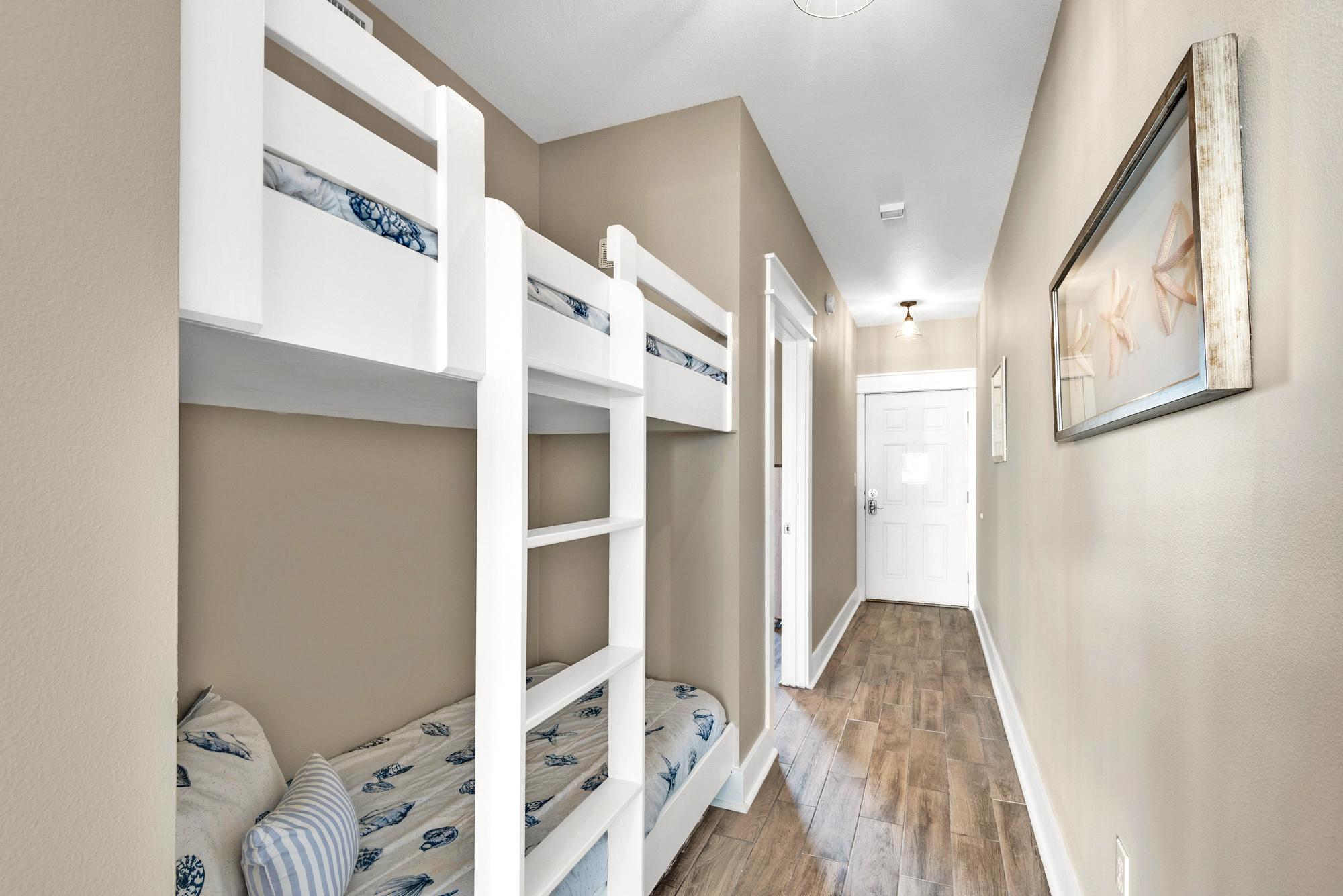 Majestic Sun 509B - Renovated Bunk Nook Area w/ 2 Twin Beds
