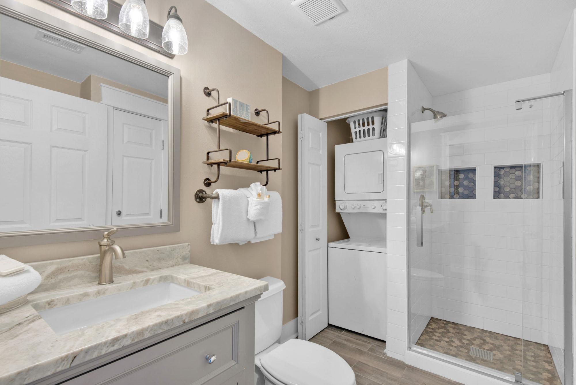 Majestic Sun 509B - Renovated Full Bath w/ Washer and Dryer