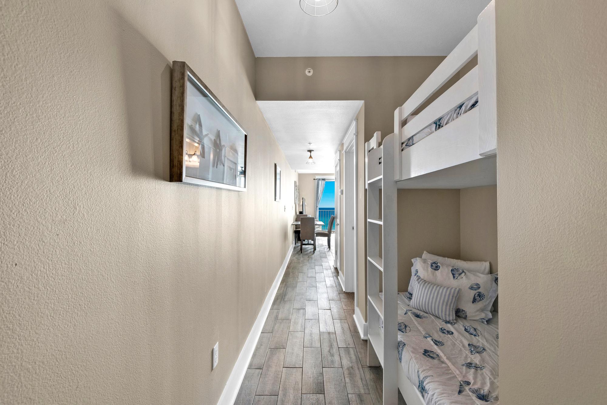 Majestic Sun 509B - Renovated Bunk Nook Area w/ 2 Twin Beds