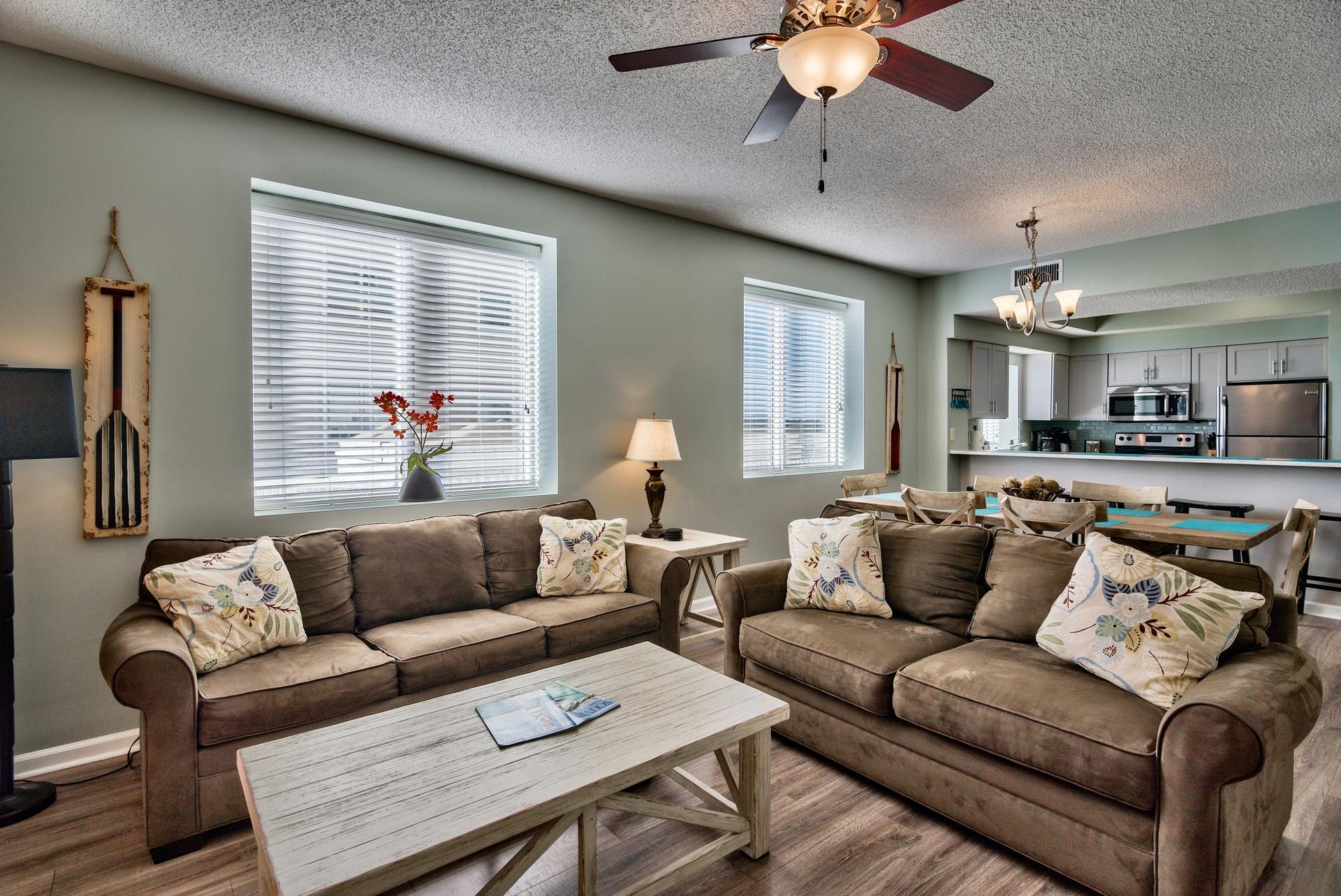 Majestic Sun 414A - Bright Open Living Area