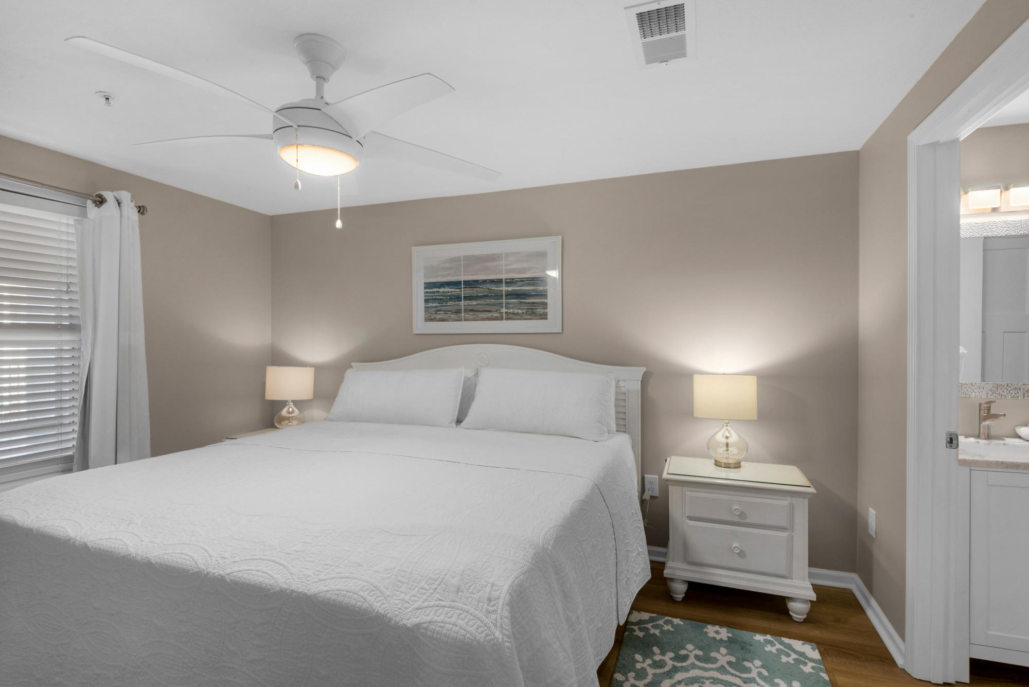 Majestic Sun 1008B - Master King Suite w/ HDTV, Private Bath