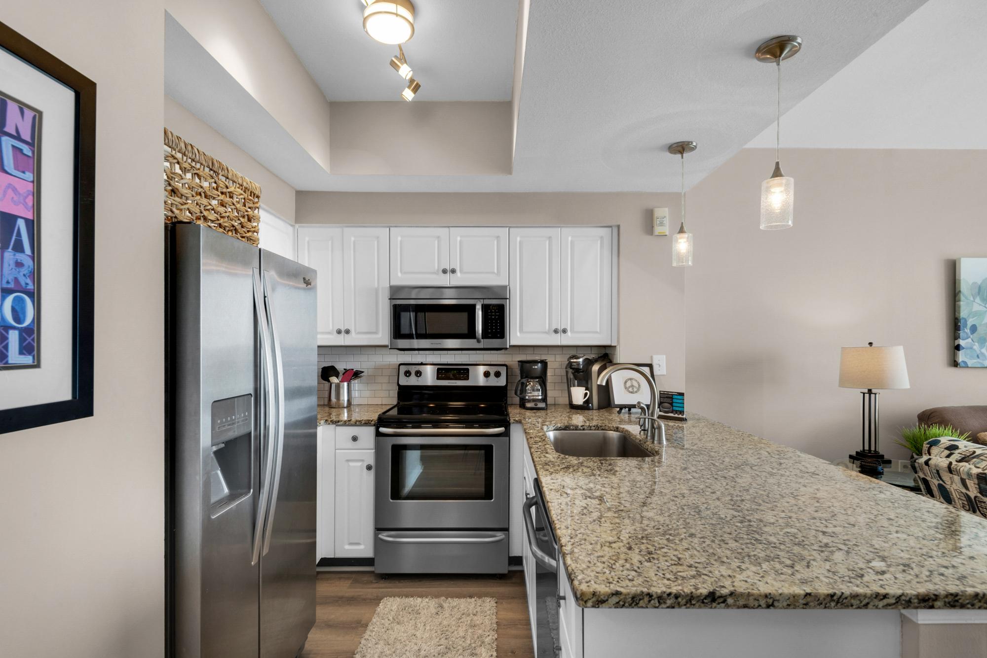 Majestic Sun 1008B - Kitchen Feat. Stainless Steel Appliances