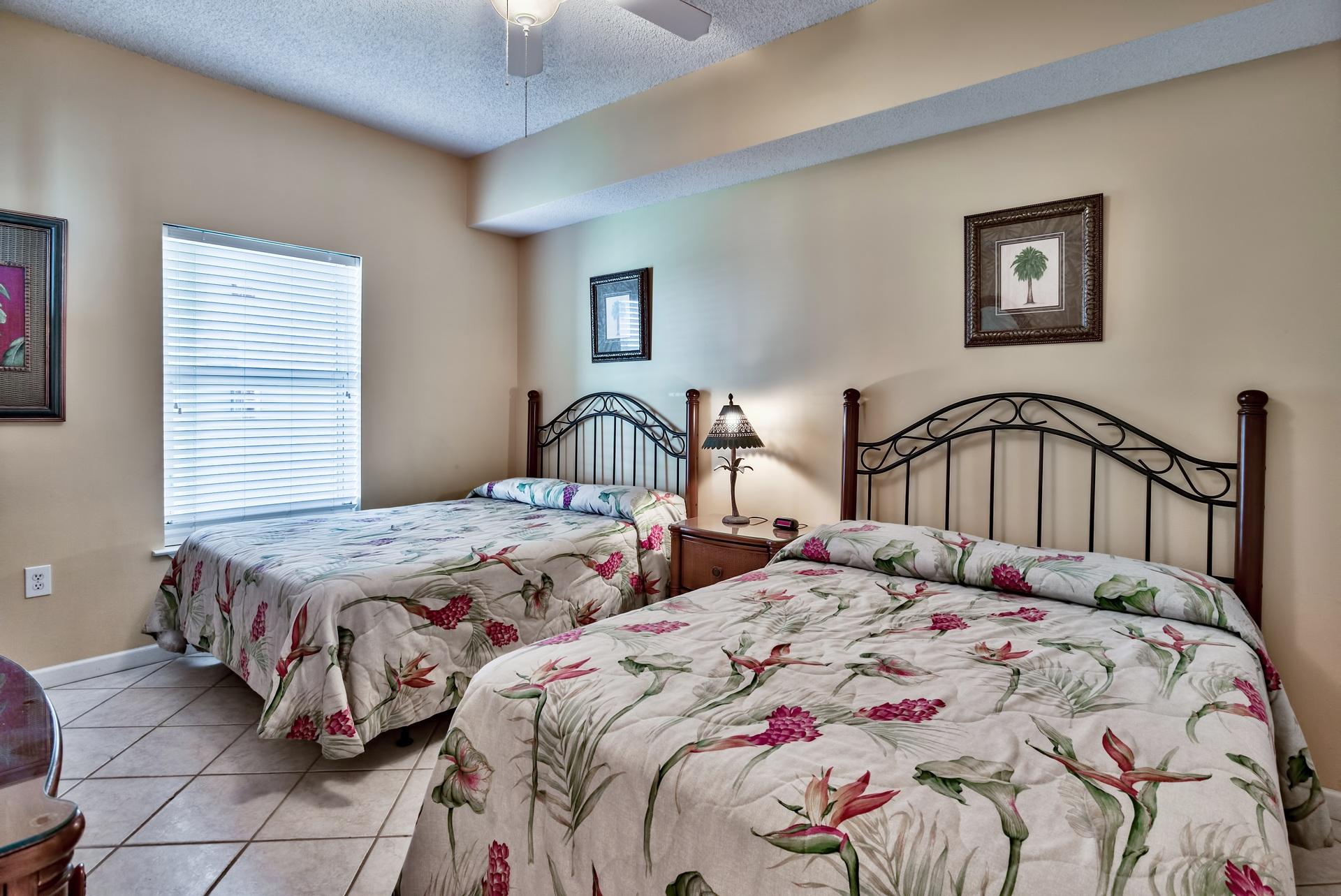 Majestic Sun A914 - Room w/ 2 Double Beds and TV