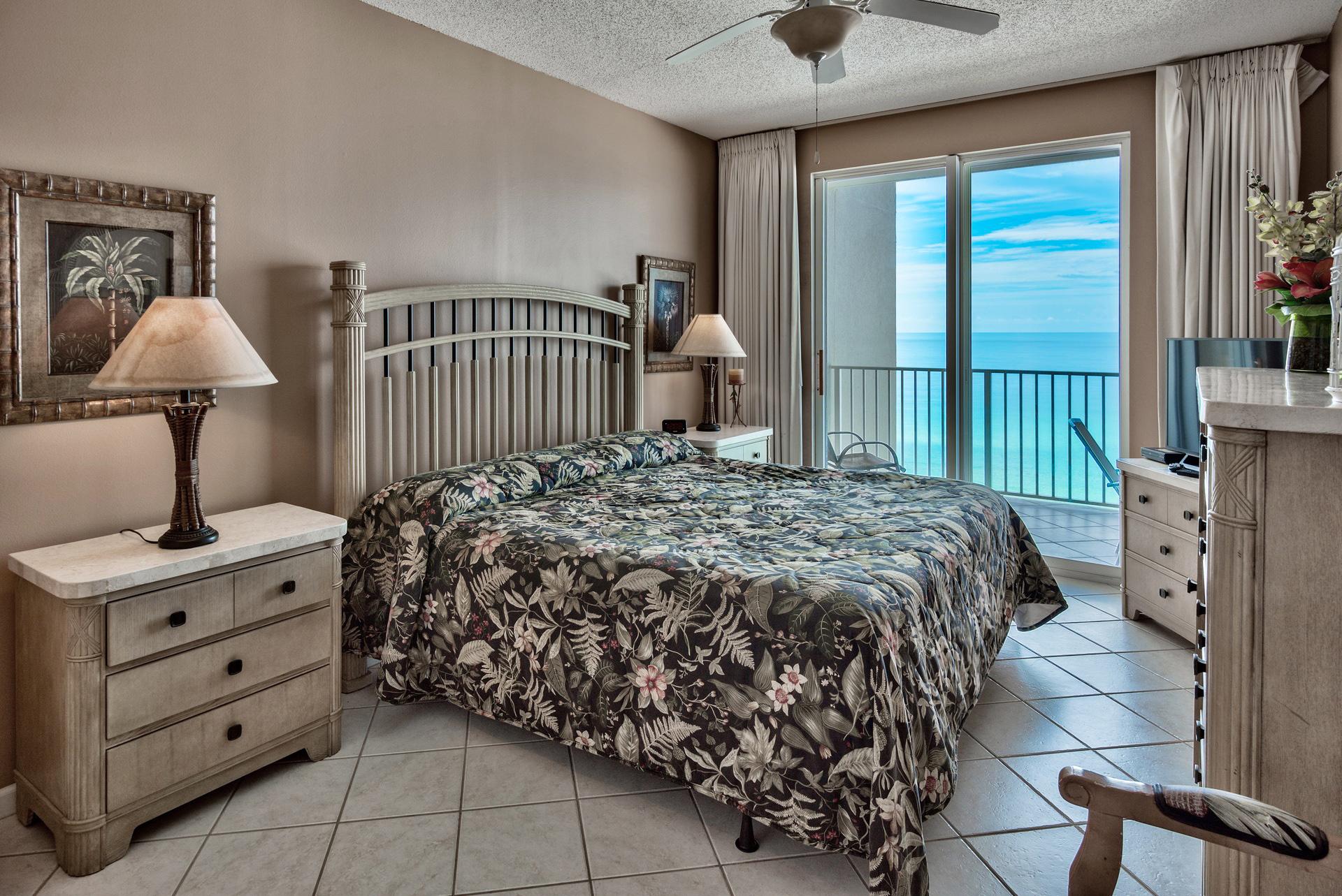 Majestic Sun A914 - King Master Suite with Gulf View
