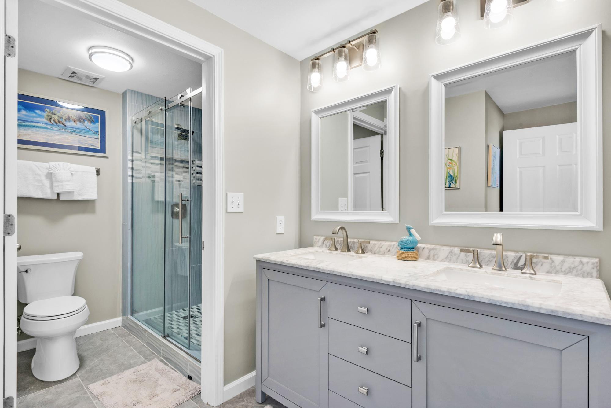 Majestic Sun 704B - Master King Suites Private Bathroom