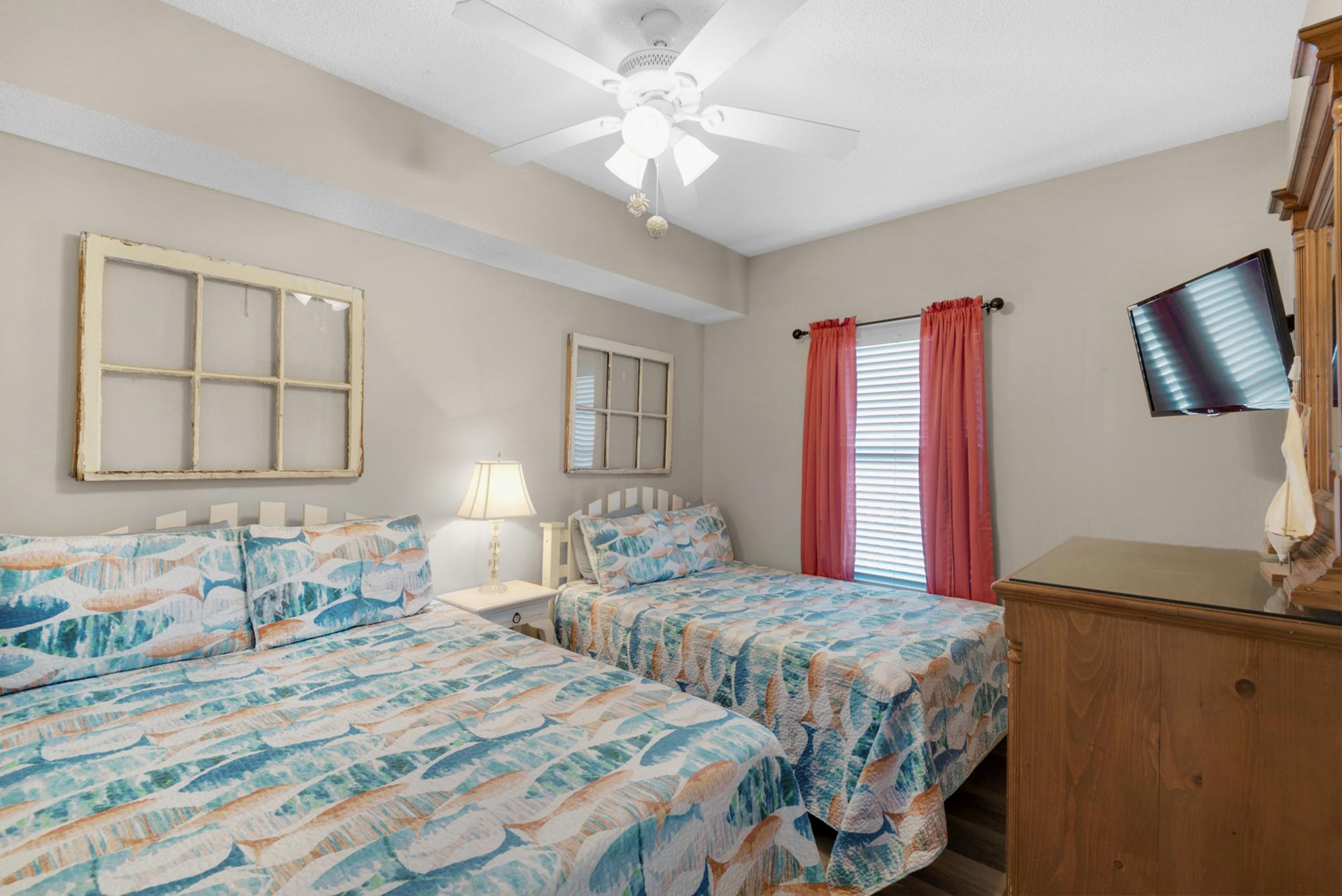 Majestic Sun 705B - Guest Room, 2 Fulls, HDTV, Attached Bath