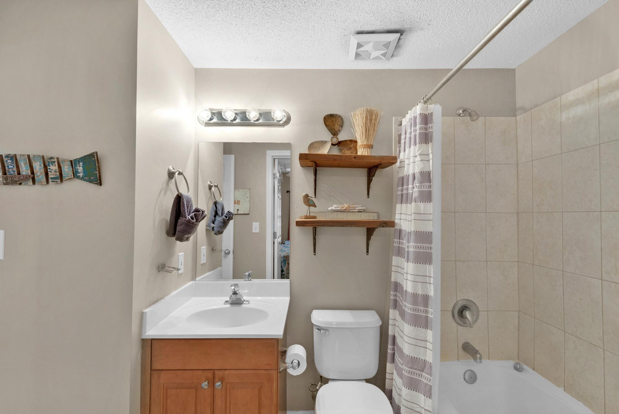 Majestic Sun 705B - Guest Rooms Attached Bathroom