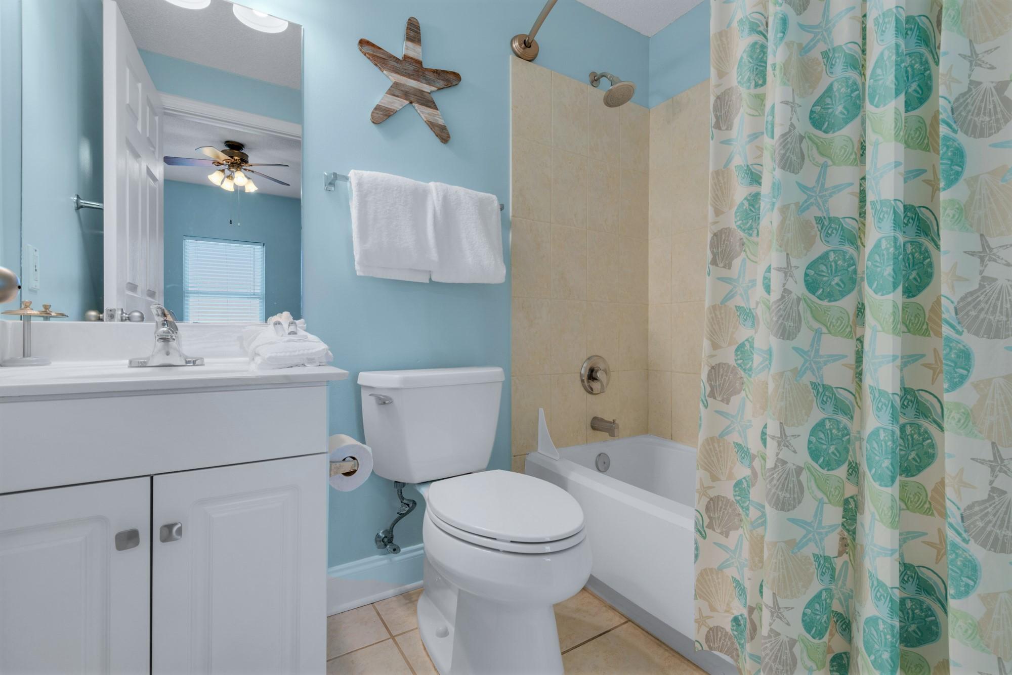 Majestic Sun 701B - Queen Suites Private Bathroom