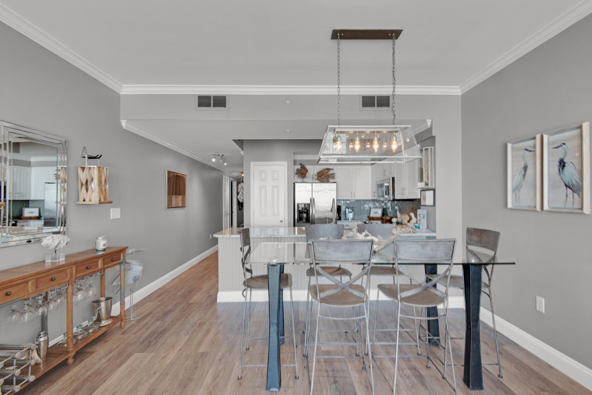Majestic Sun 510A - Dining Area and Kitchen