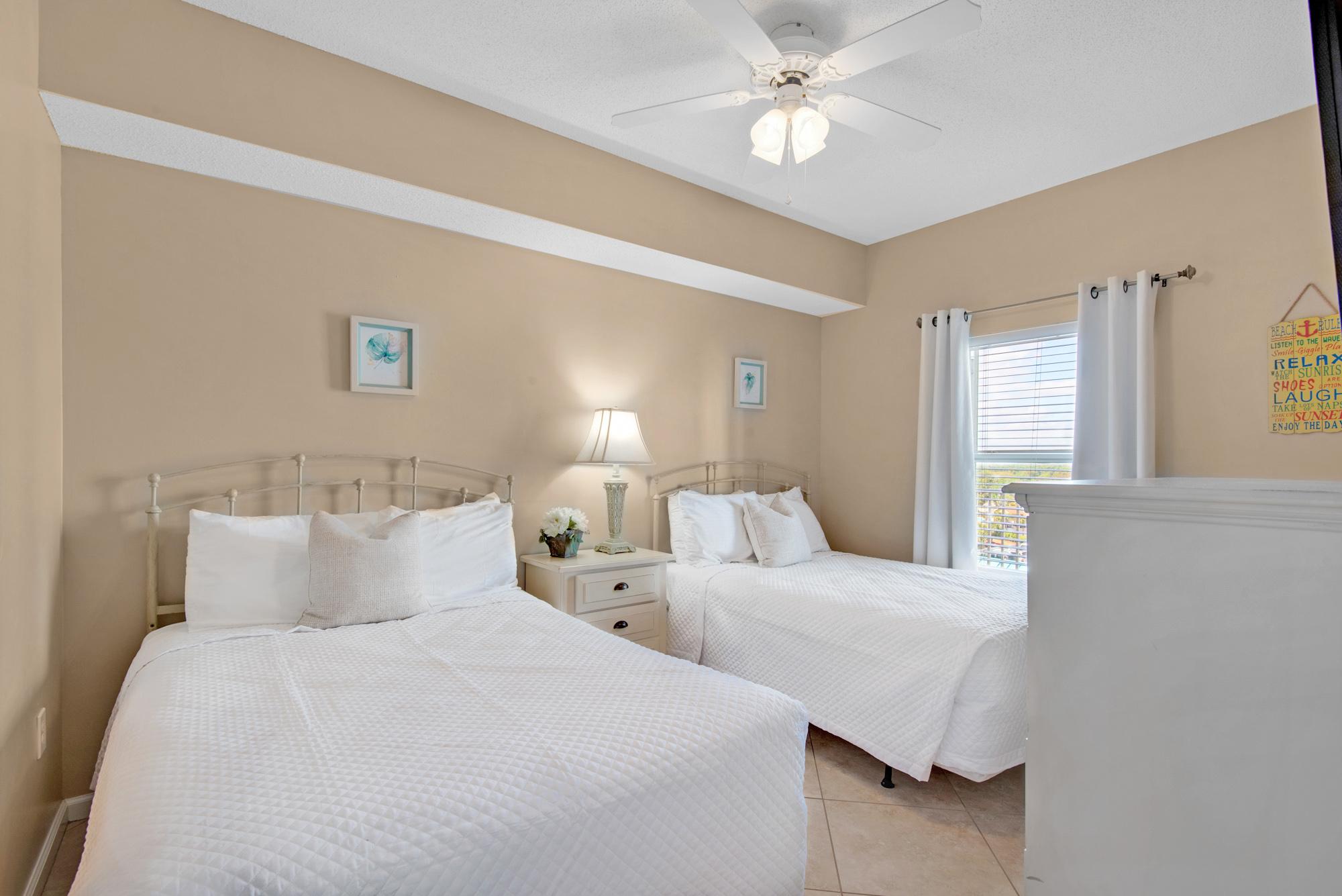 Majestic Sun 605A - Guest Room w/ 2 Fulls, HDTV, Attached Bath