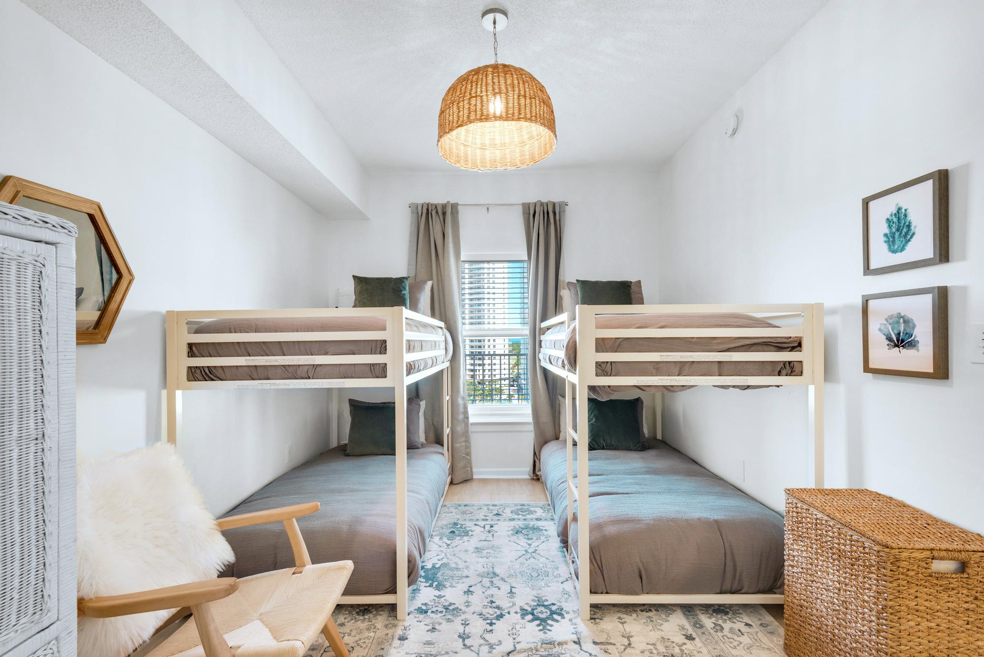 Majestic Sun 905A - Bunk Room w/ 2 Twin Over Twin Bunks