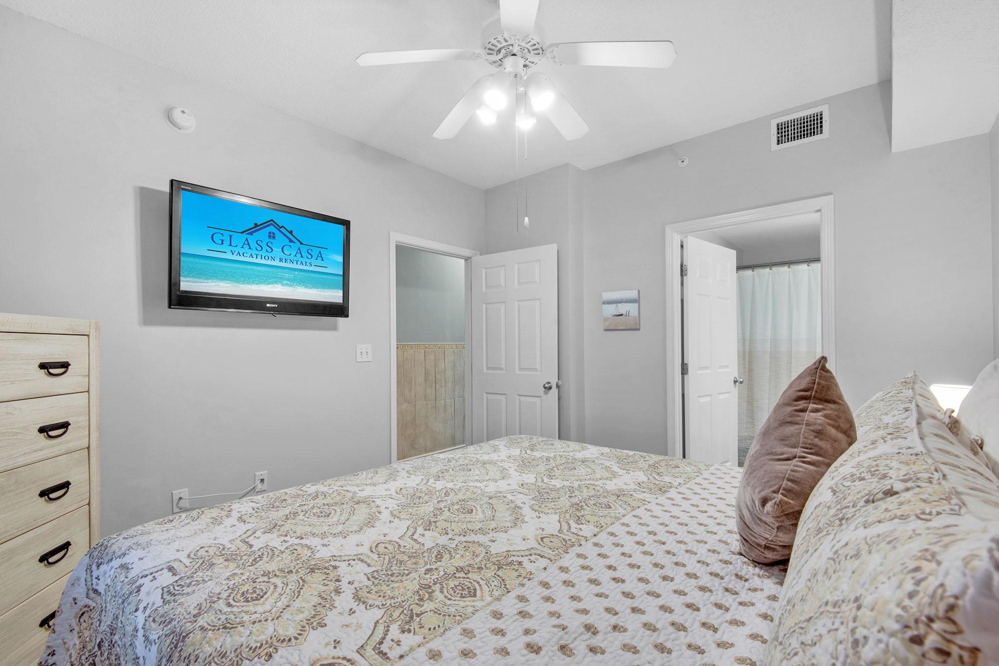 Majestic Sun 507B - Master King Suite w/ HDTV and Private Bath