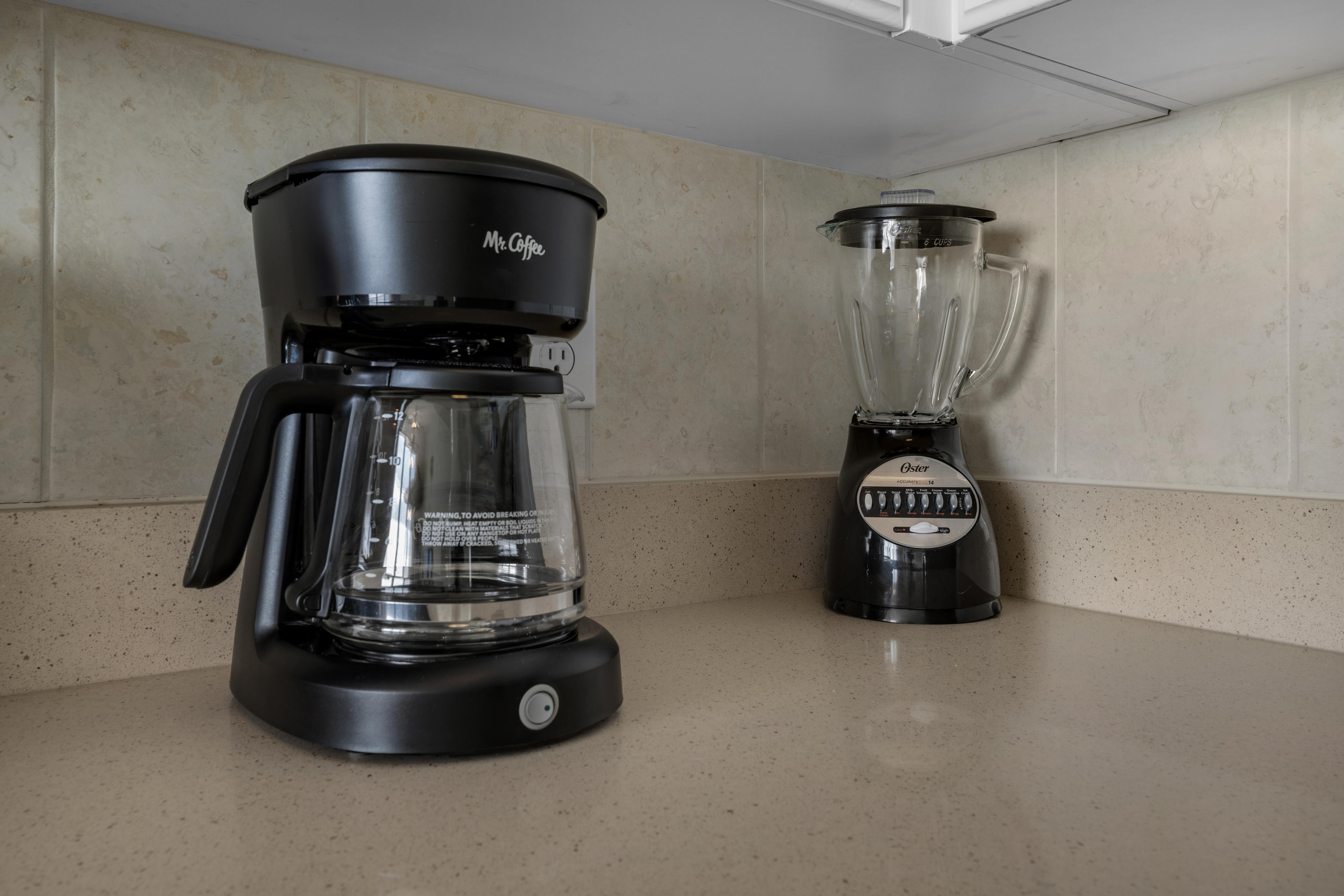Majestic Sun 507B - Beach Views From Kitchen w/ coffee maker