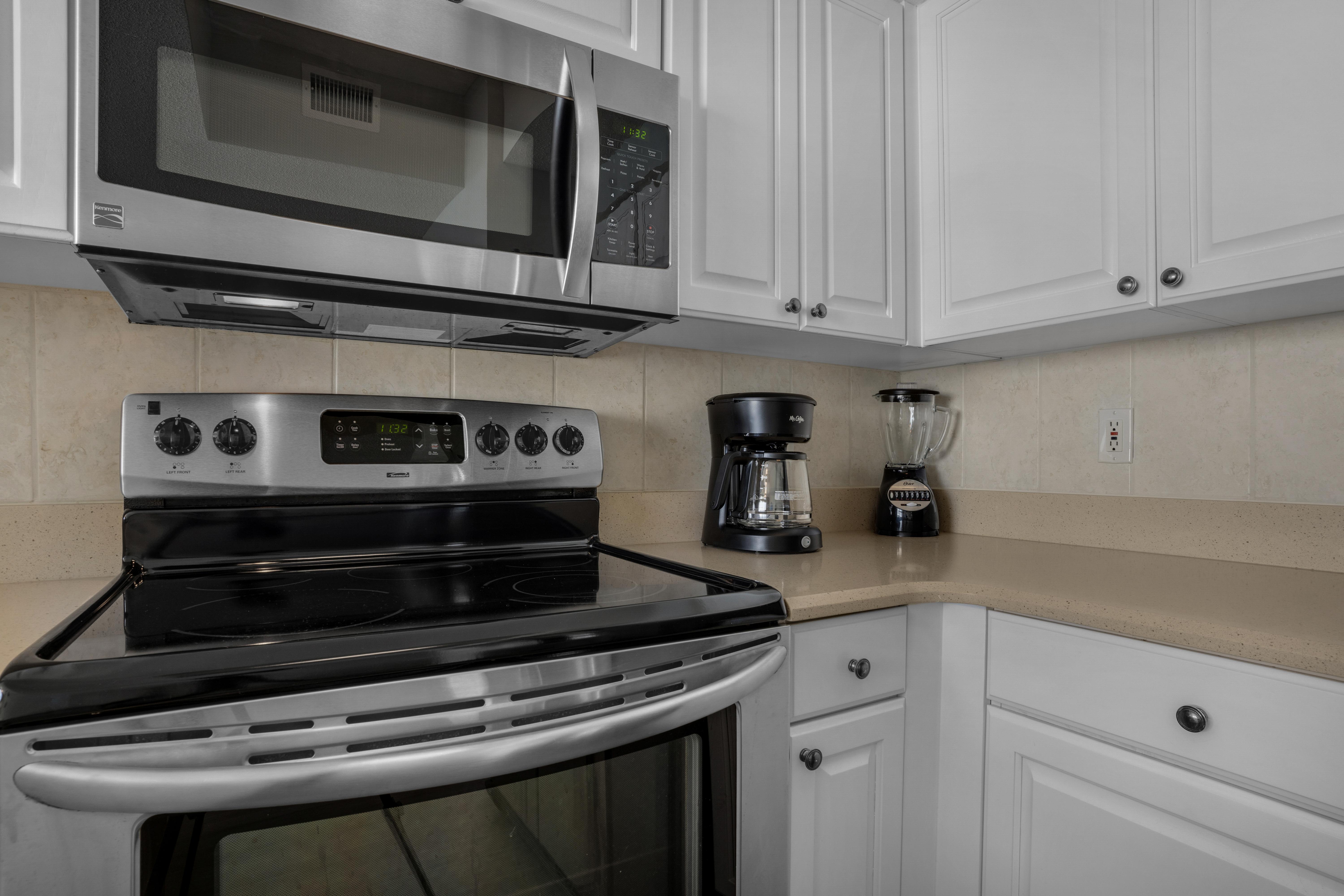 Majestic Sun 507B - Kitchen Featuring Stainless Steel Appliances
