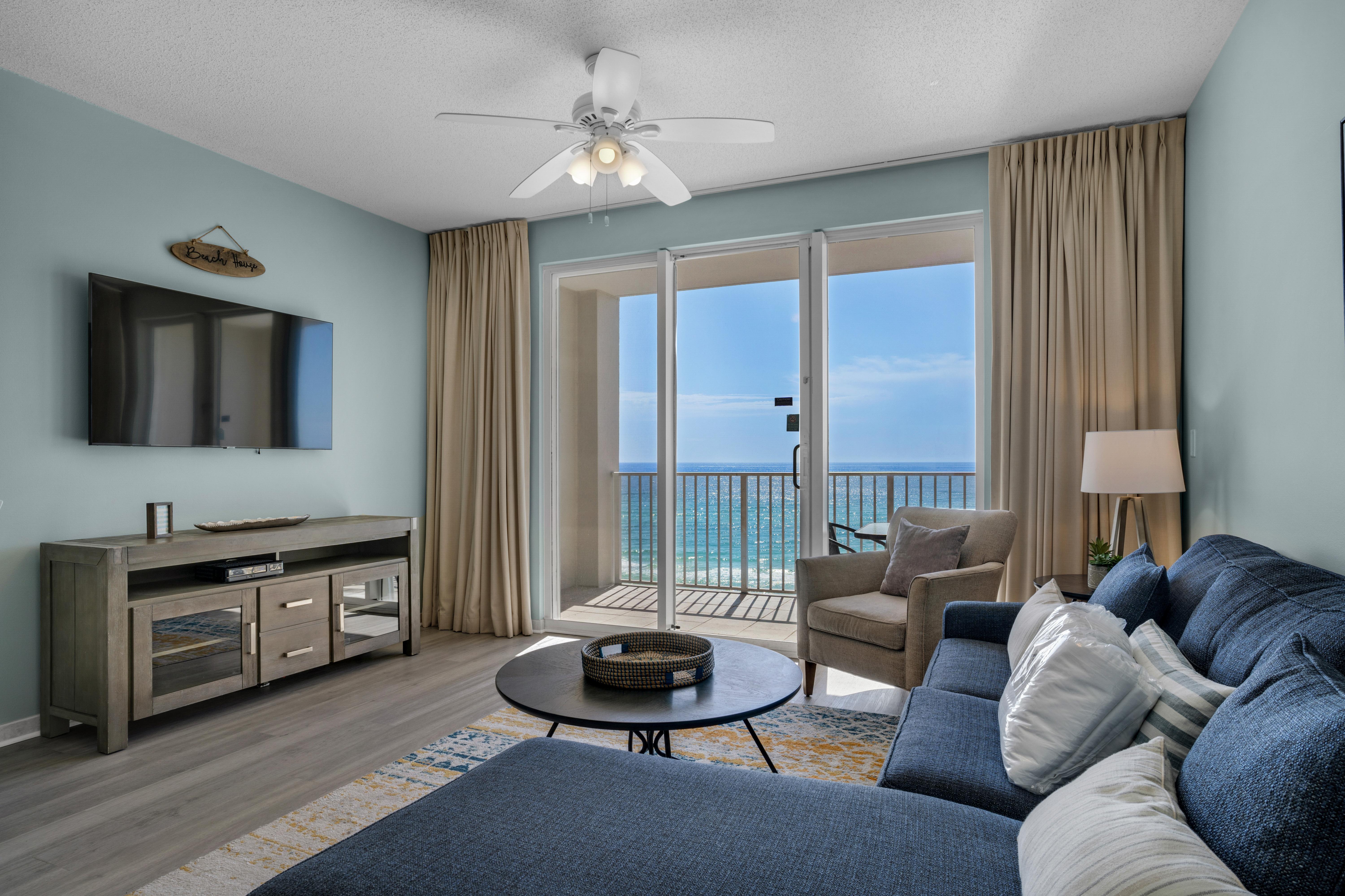 Majestic Sun 507B - Beach View Living Area w/ HDTV, Sleeper