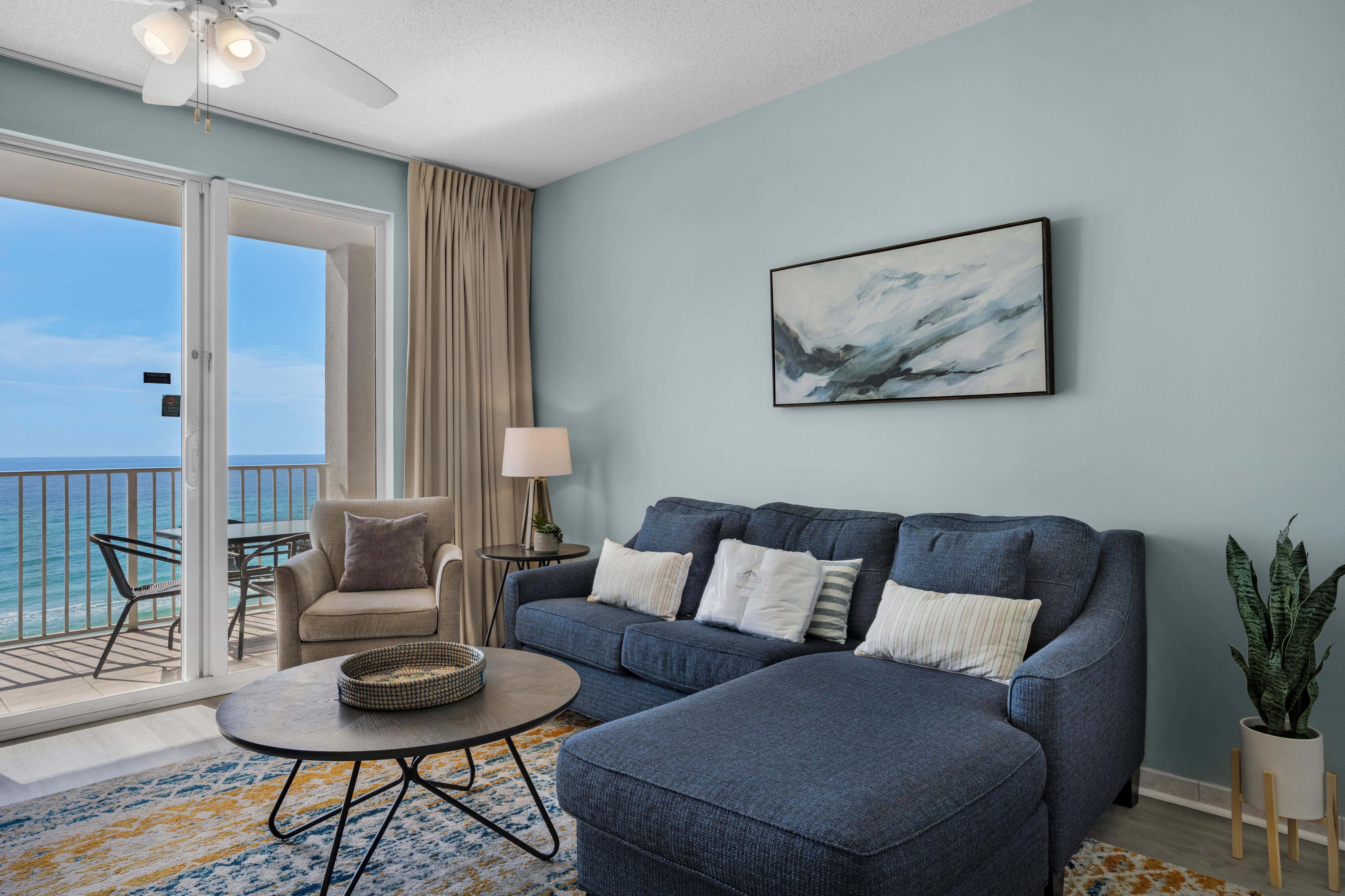 Majestic Sun 507B - Beach View Living Area w/ HDTV, Sleeper
