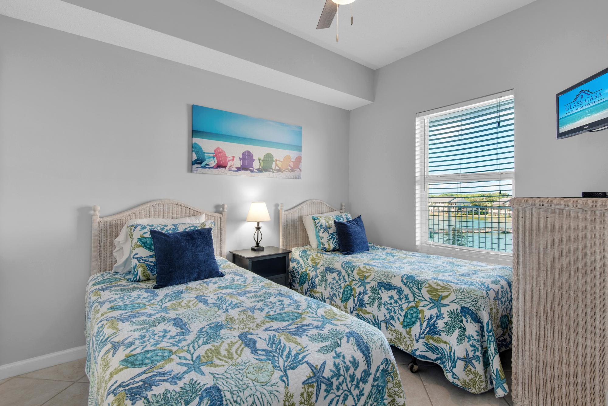 Majestic Sun 311B - Guest Room, 2 Twins, HDTV, Attached Bath