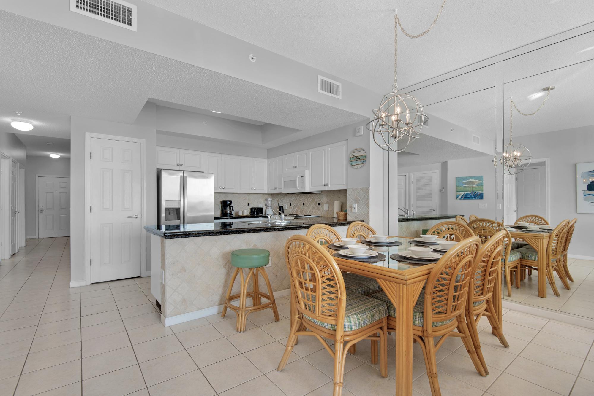 Majestic Sun 311B - Dining Area, Breakfast Bar, Kitchen