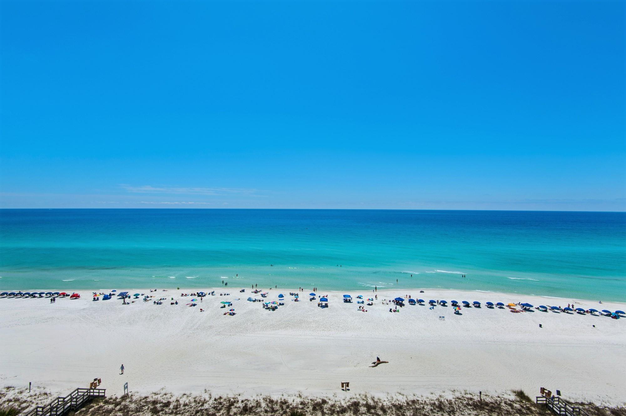 Majestic Sun 905B Located Directly Across From Beach