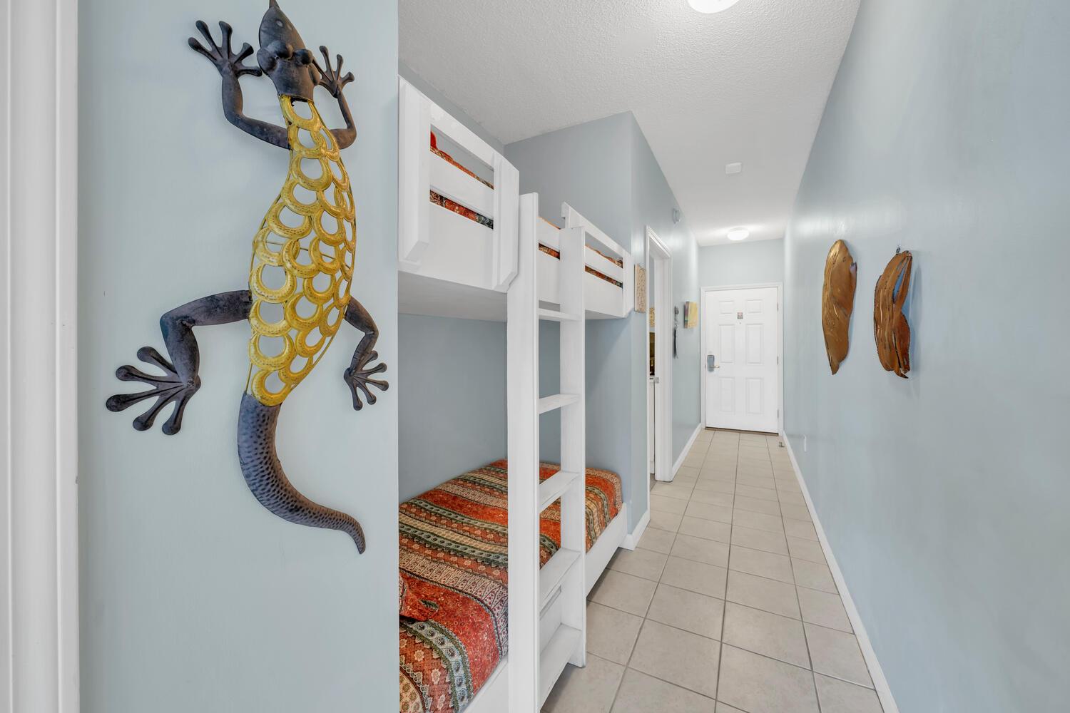 Hallway Bunks 1 Part 2