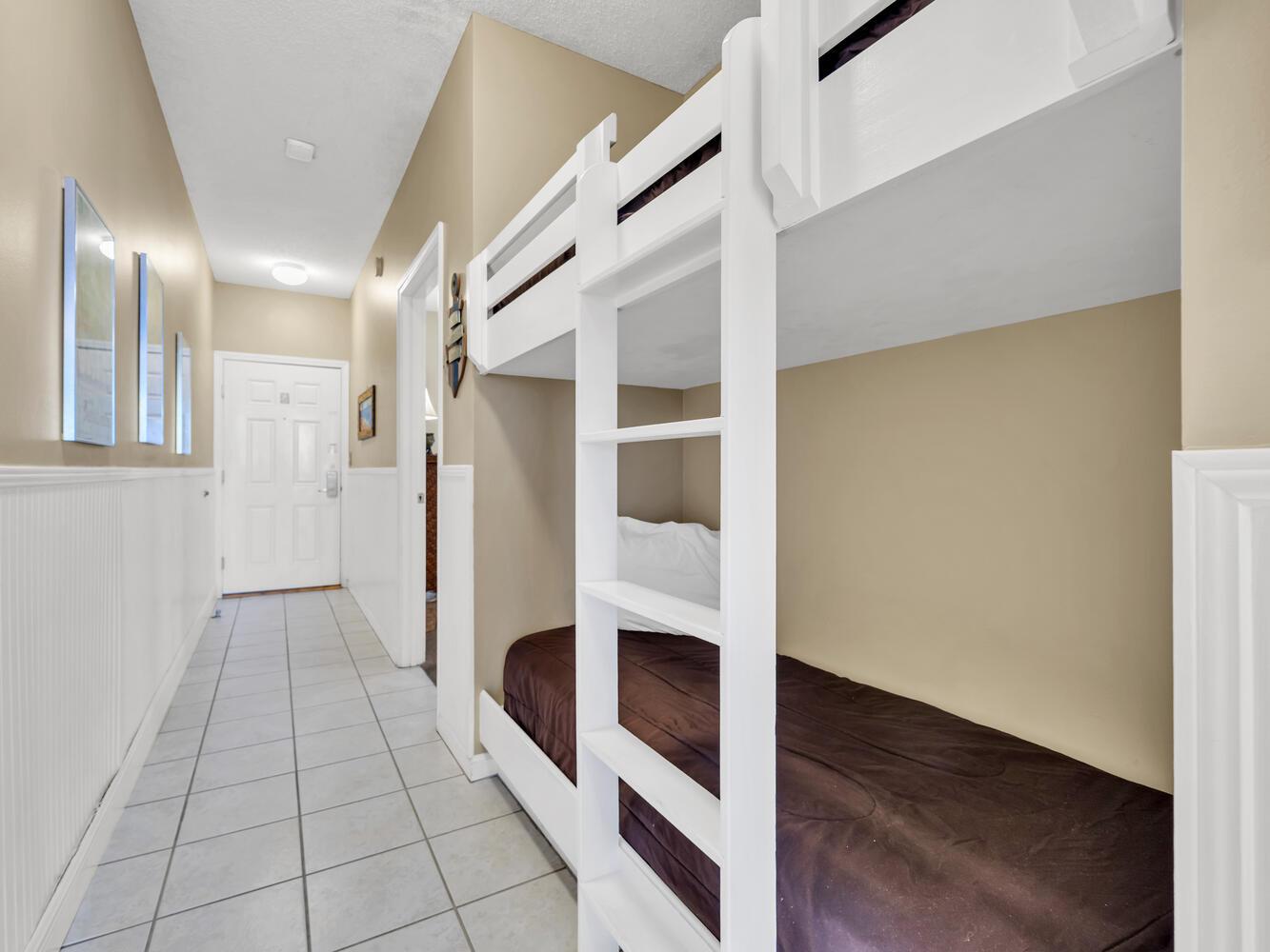 Hallway Bunks 1 Part 2