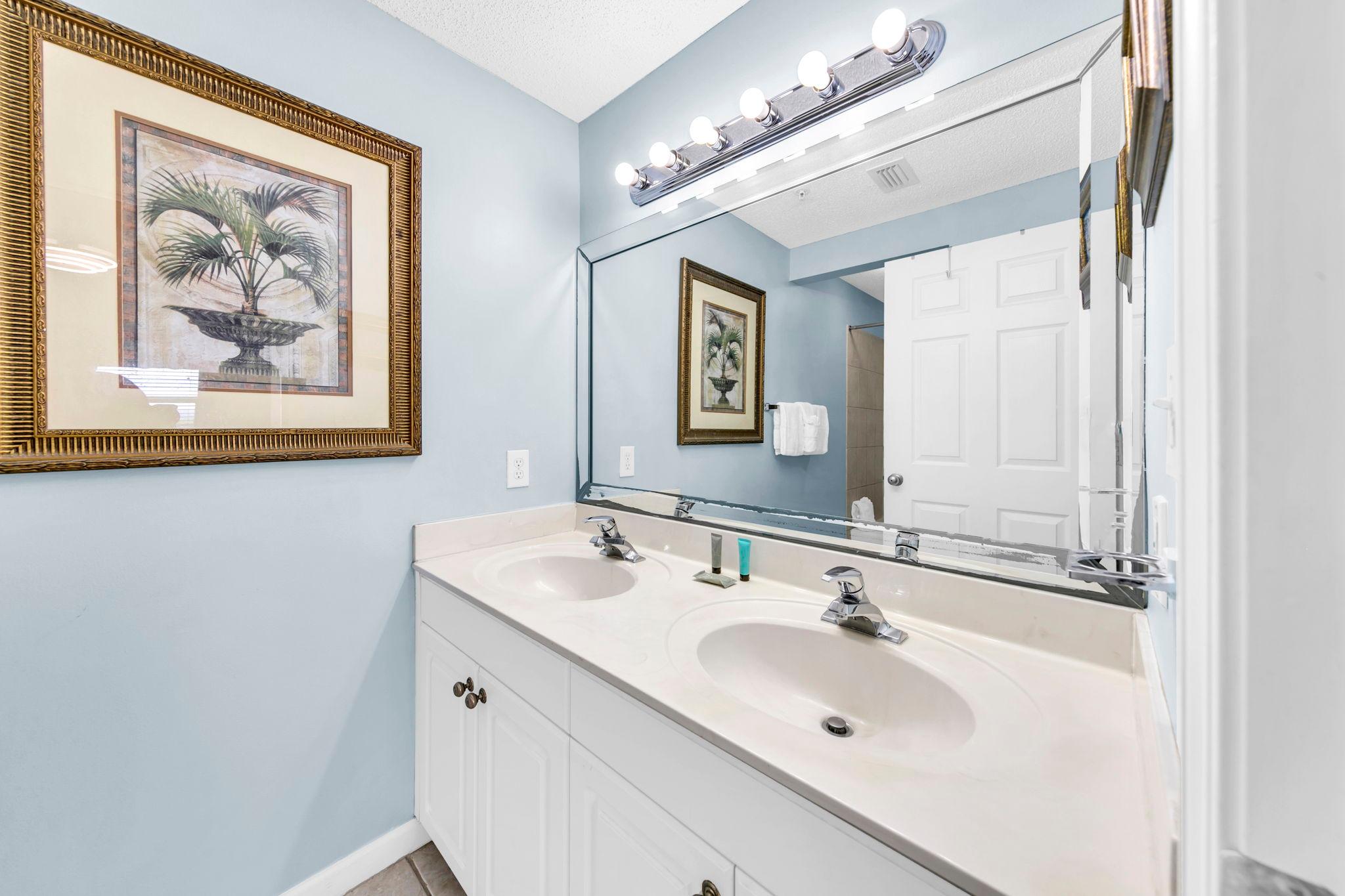 Master Bathroom 1 Part 1