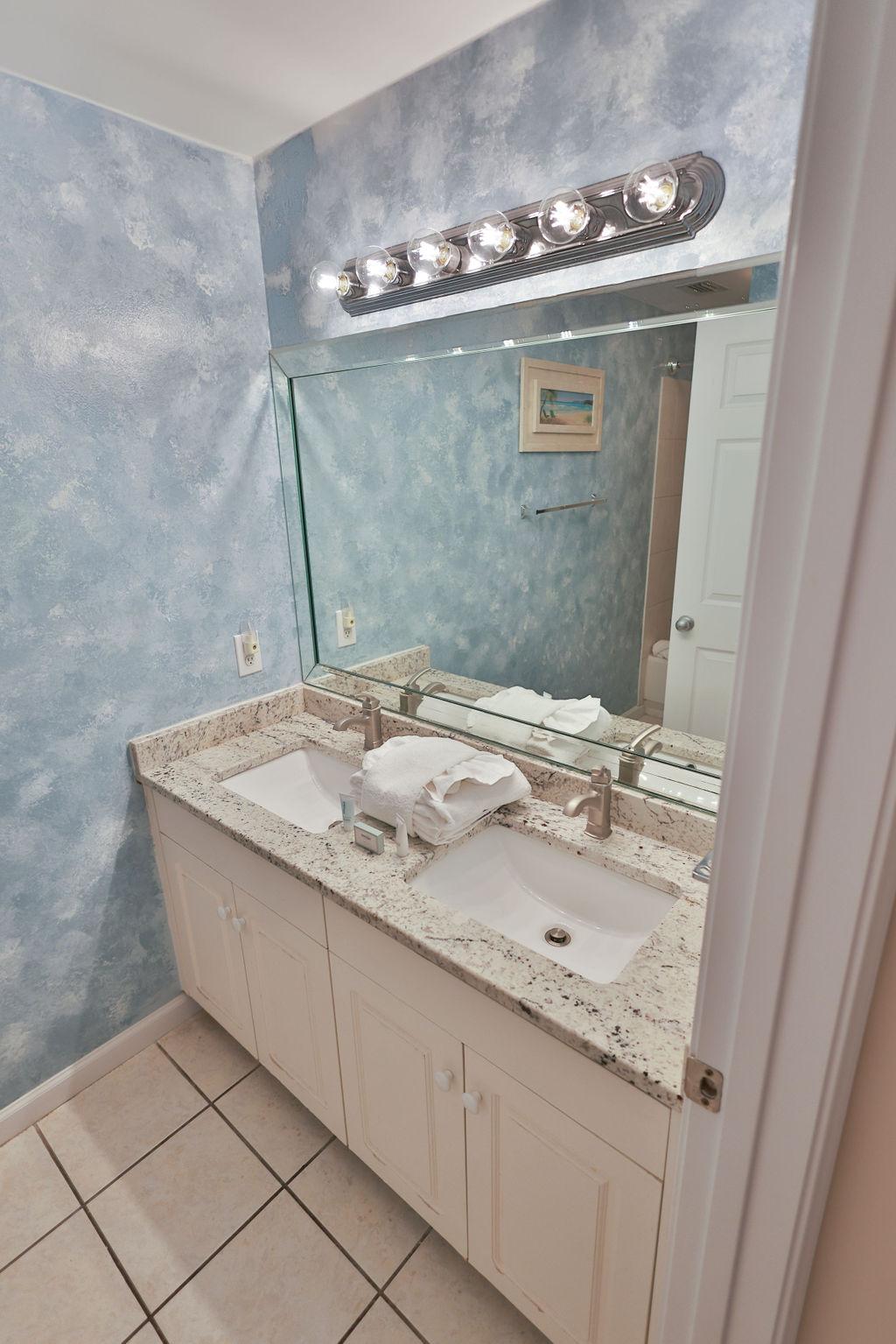 Master Bathroom 1 Part 1