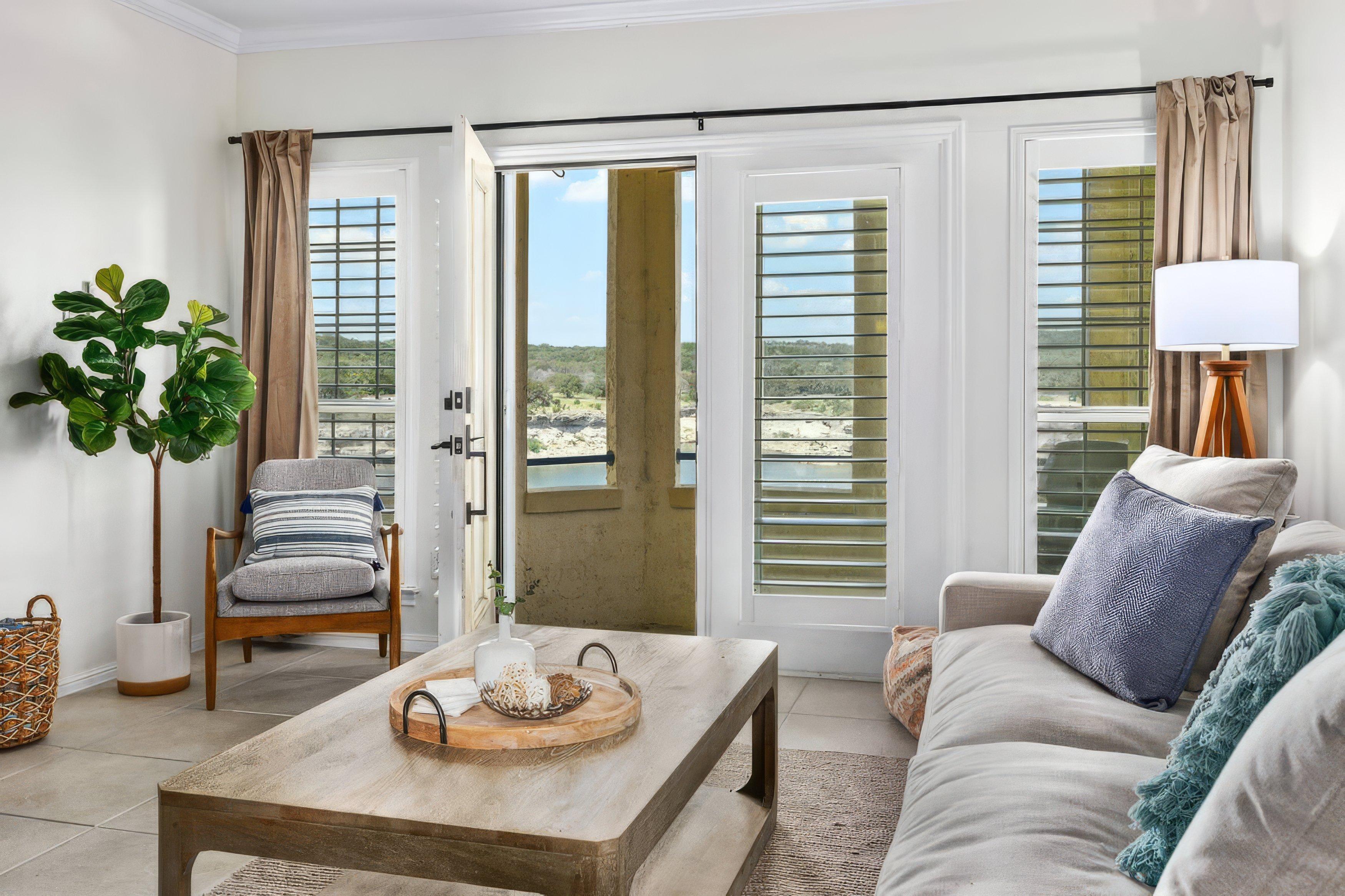 Lakeview Villa