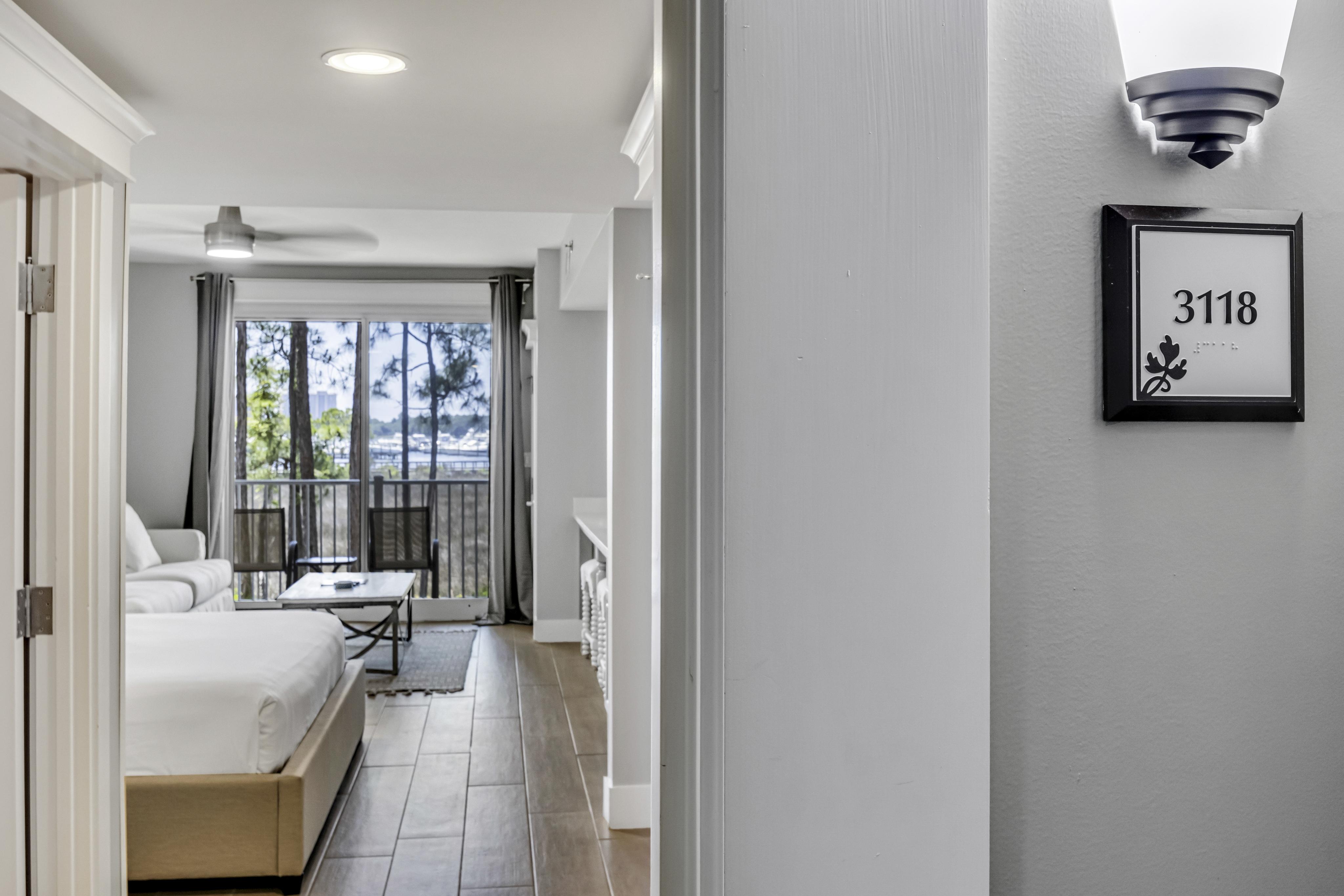 Serene Bayfront Escape: Studio Retreat w/ King Bed & Scenic Views at Sandestin Golf and Beach Resort!
