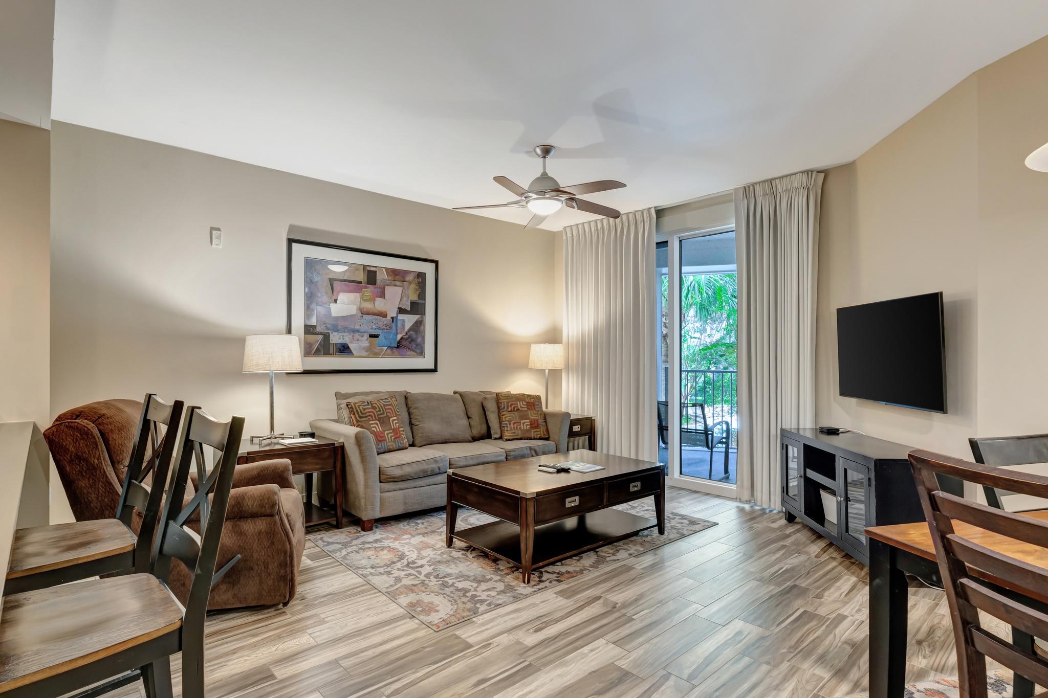 Spacious 2nd Floor 1-Bedroom Condo: King Bed, Kitchenette at Sandestin Golf and Beach Resort! 4