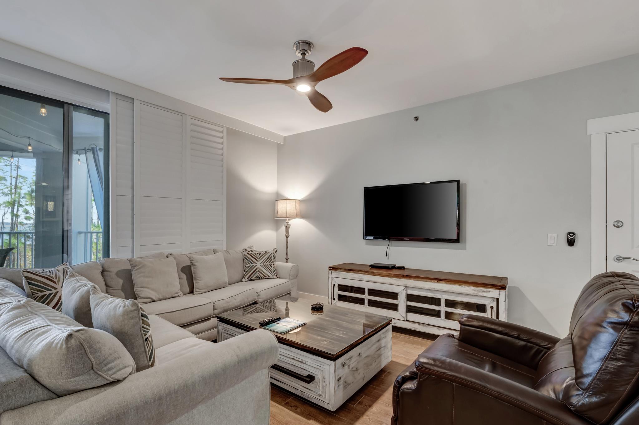 Bayfront Serenity: 2 Bedroom, 3 Baths, Sunset Views, Private Balcony at Sandestin Golf and Beach Resort! 2