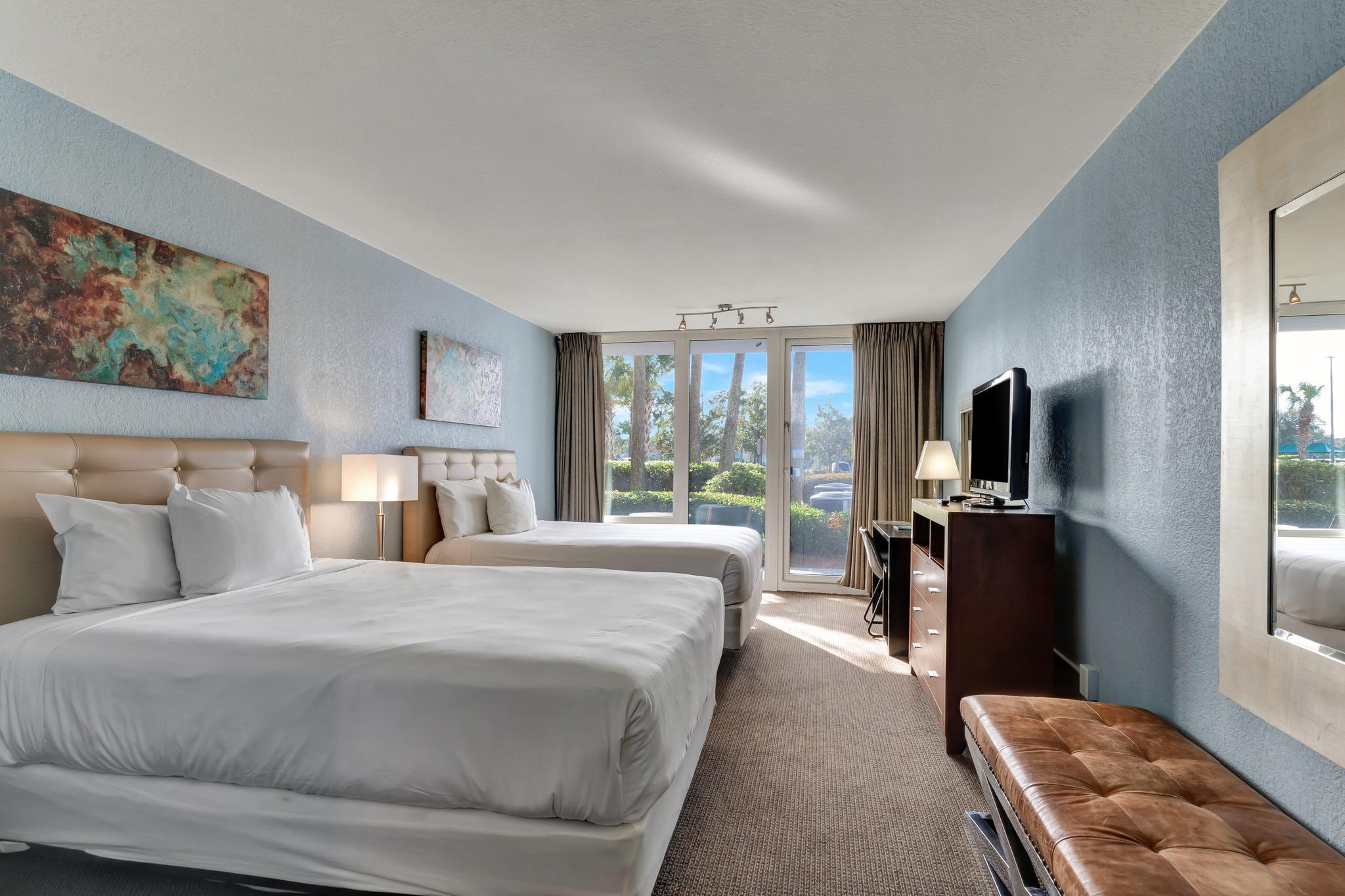 Comfortable Resort View Bayside Studio: 5th Floor Sleeps 4 with Two Double Beds at Sandestin Golf and Beach Resort! 2