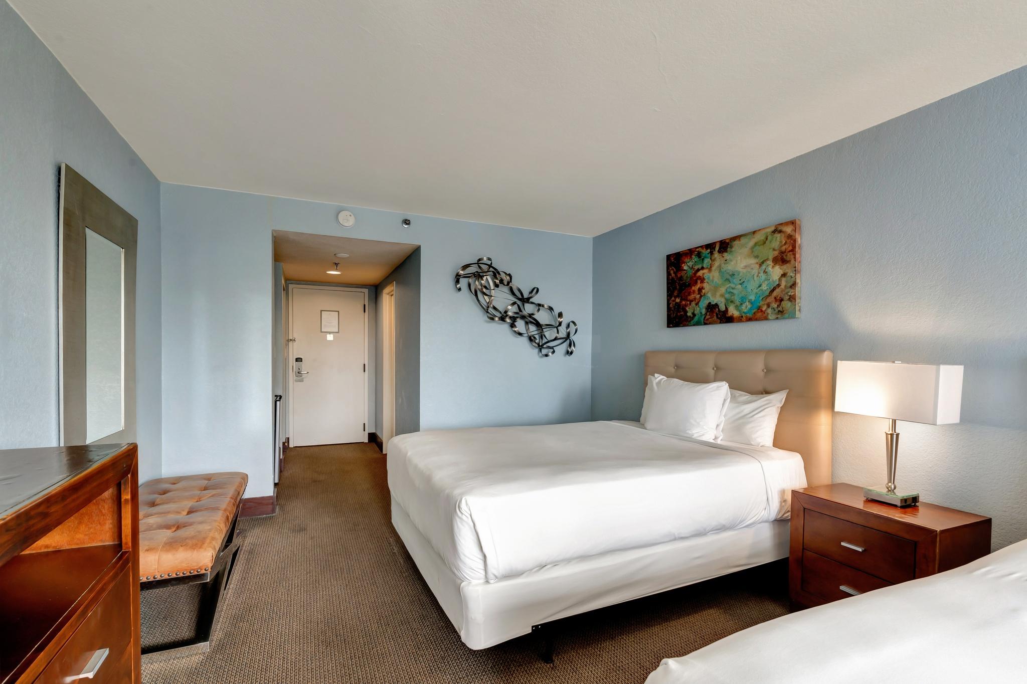 Comfortable Resort View Bayside Studio: 5th Floor Sleeps 4 with Two Double Beds at Sandestin Golf and Beach Resort! 5