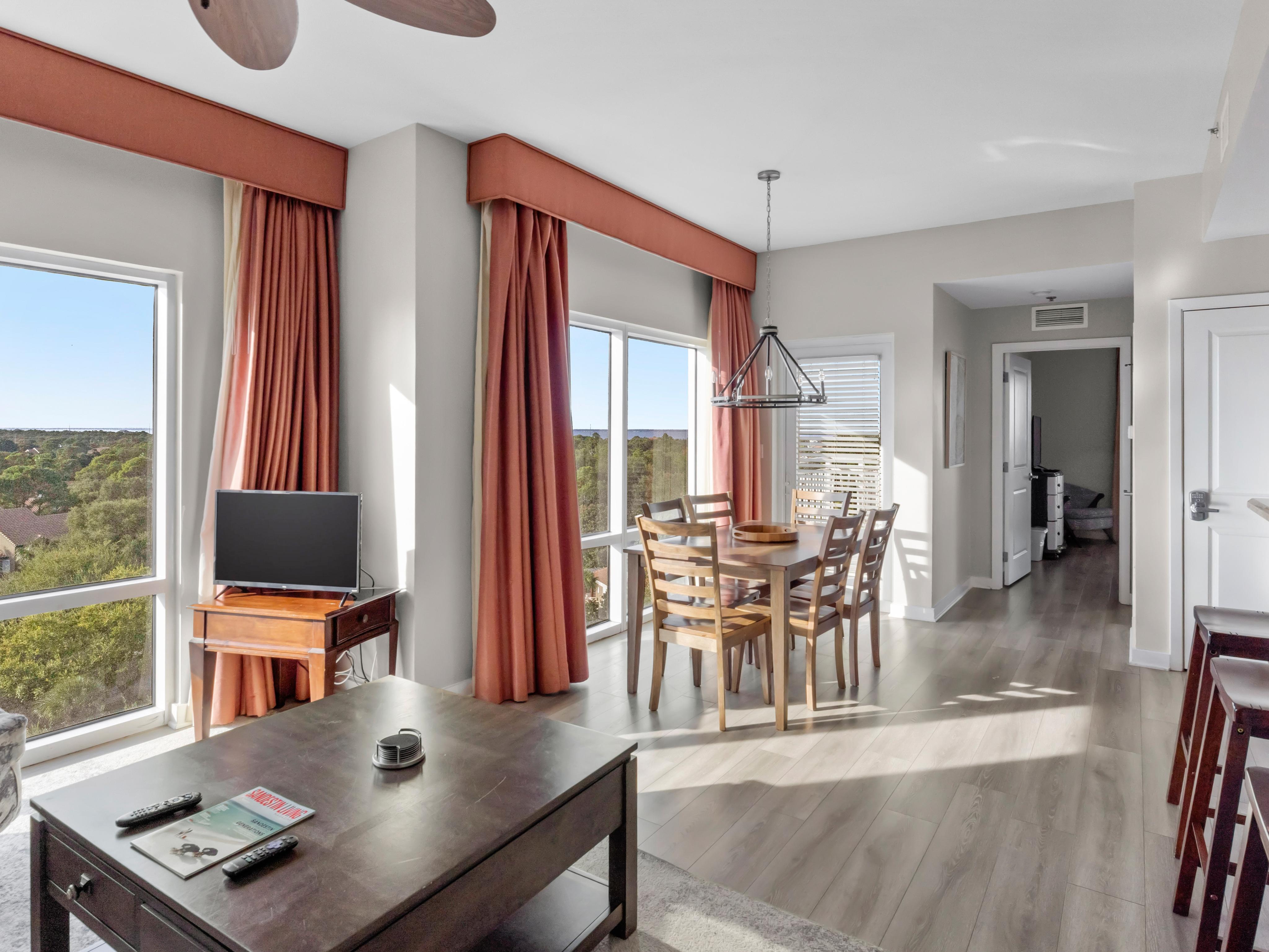 1BR Luau Condo 7th Floor Spanning Views of the resort and the Gulf at Sandestin Golf & Beach Resort 3