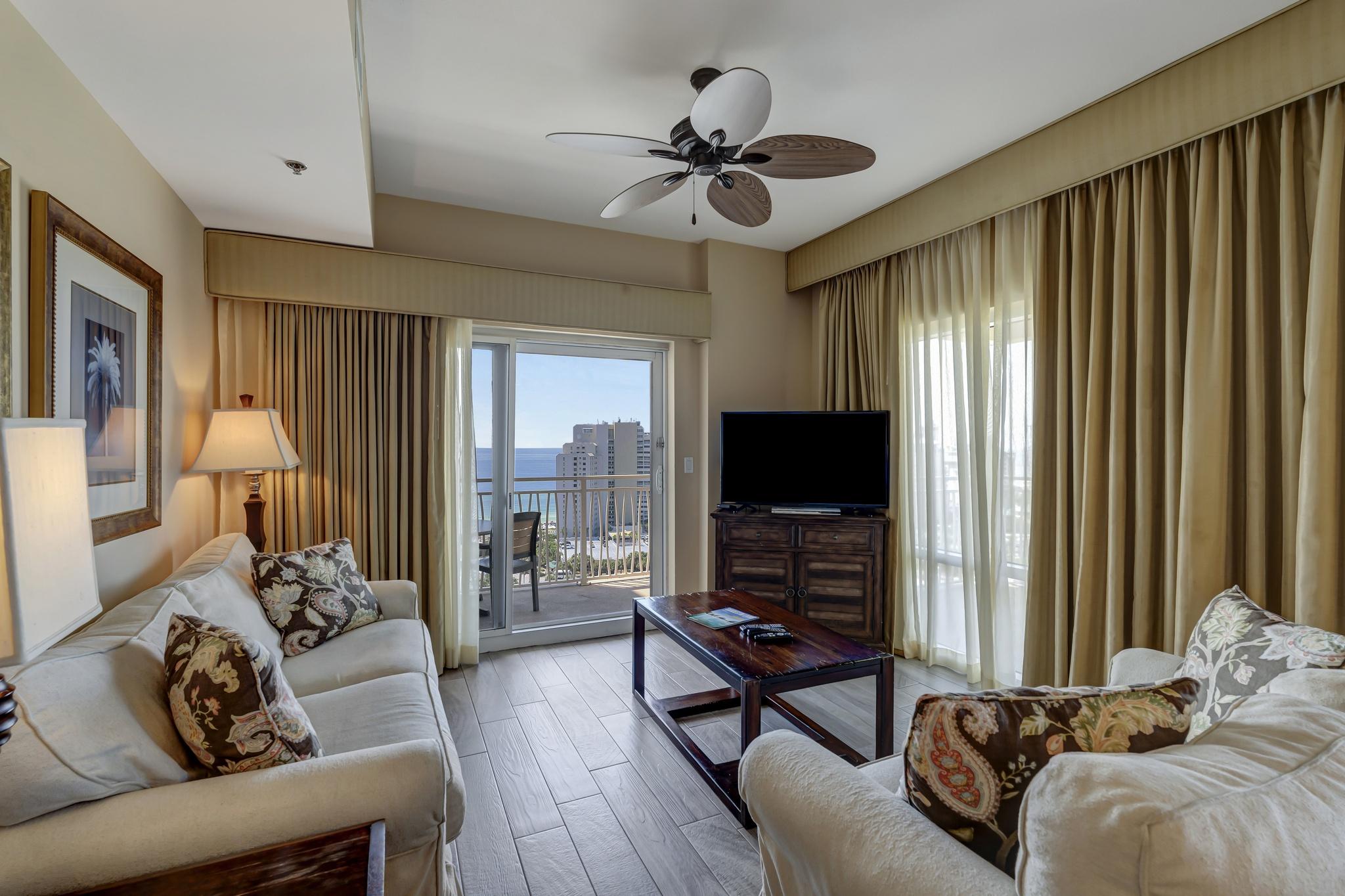 Breezy 2BR Getaway in Sandestin: Gulf Front, Free Bikes, Kids' Pool & Exclusive Benefits 5