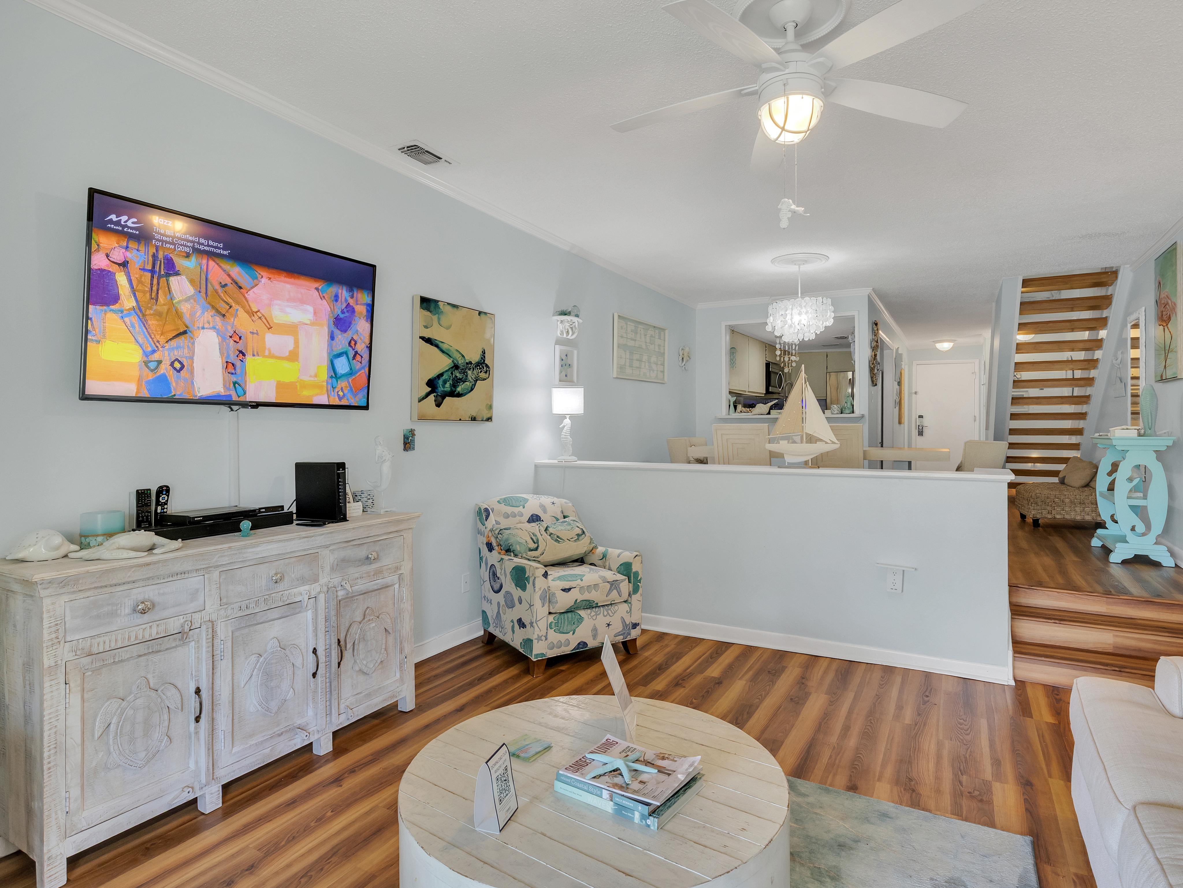 Golf Cart Access And Picturesque Lagoon - Inviting Spacious Retreat - Miramar Beach, FL