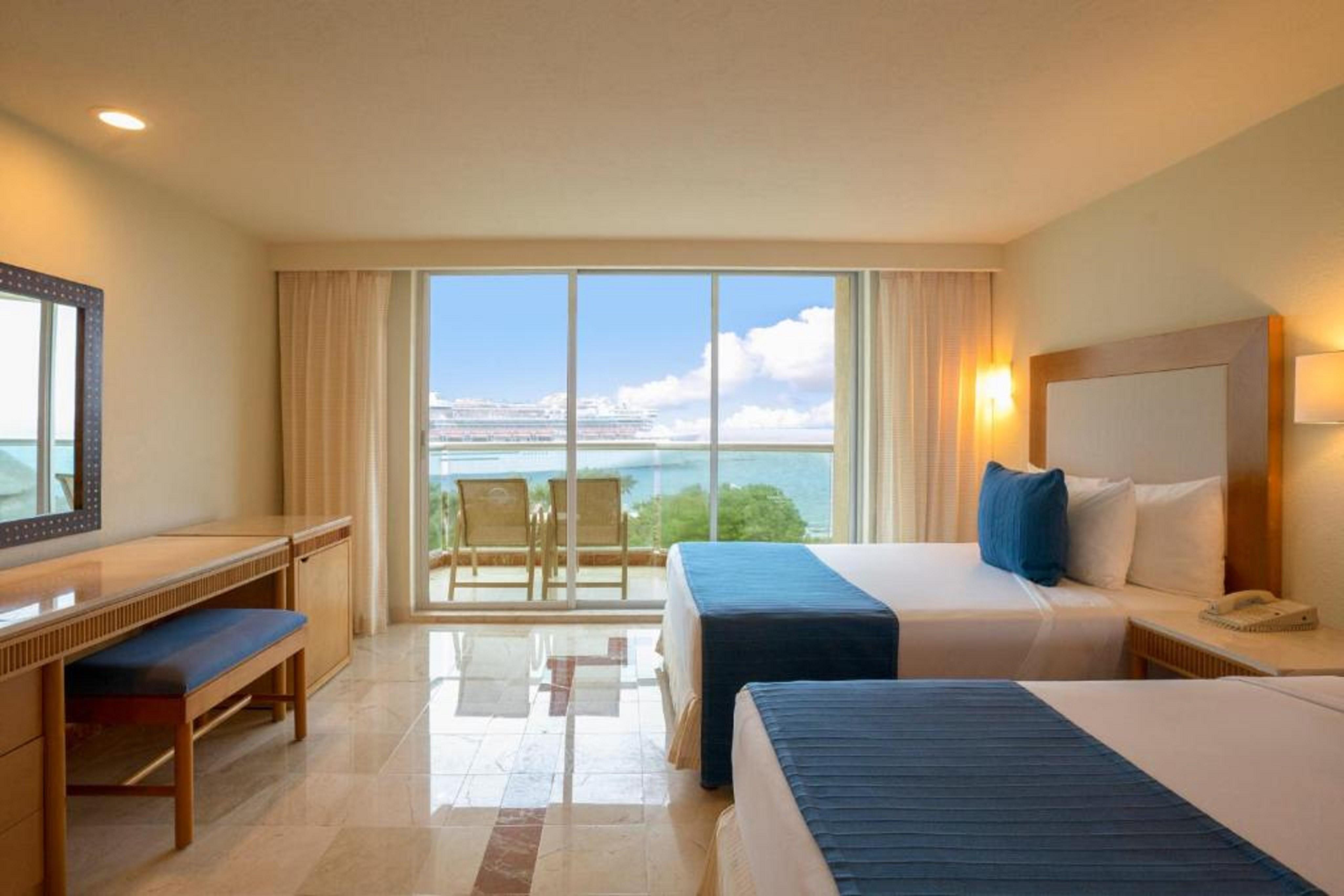 Cozumel Premium Room with 2 DBL Beds & Beach Area 5