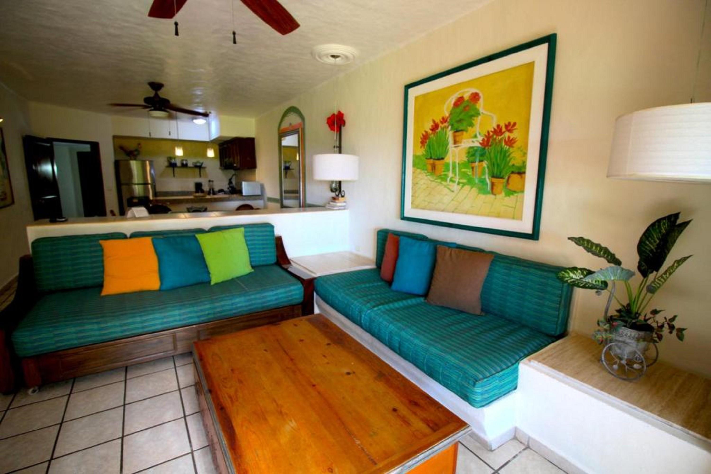 Los Tules Cozy 2BR Condo with Outdoor Swimming Pool 2