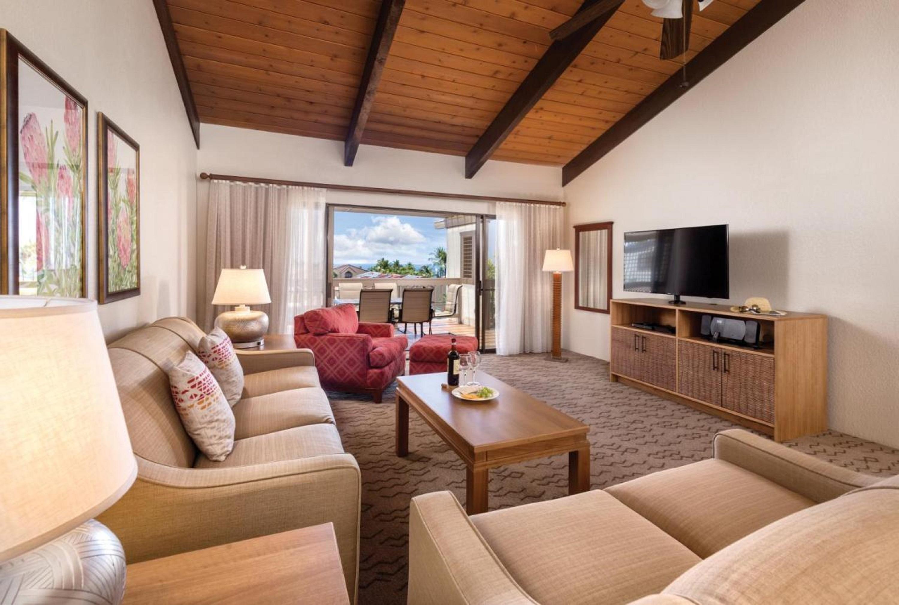 Magnificent 3BR Condo w Swimming Pool and Spa 4
