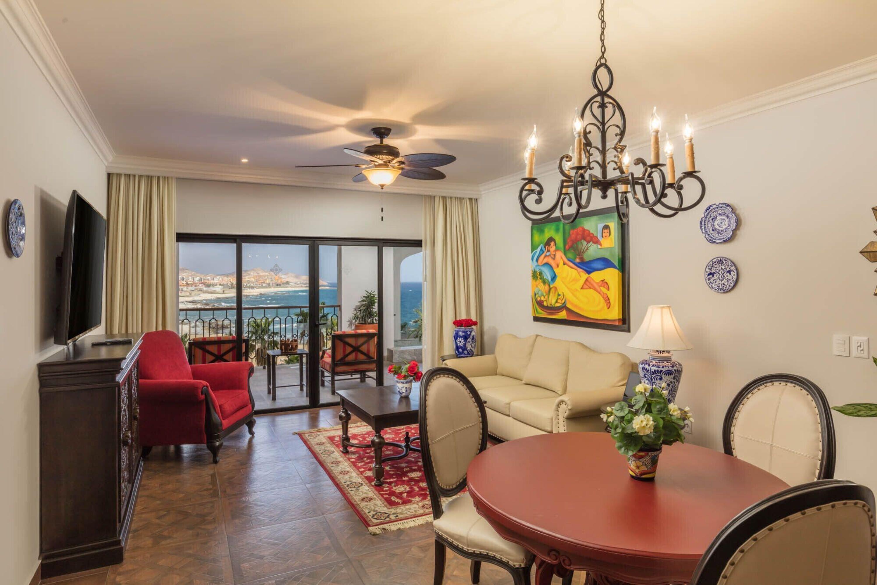 Beachfront 2BR Condo with Gym & Hot Tub 3