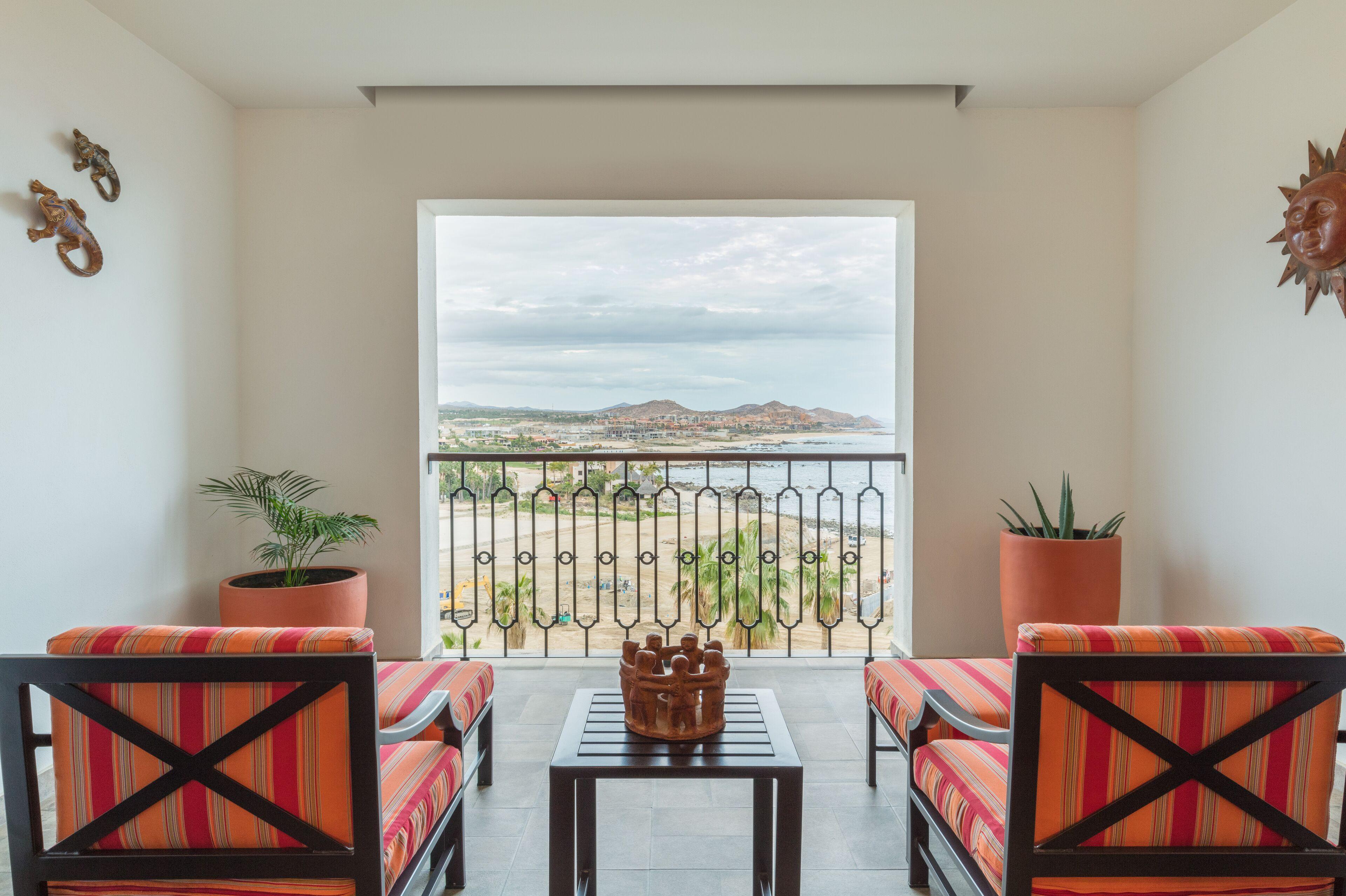Beachfront 1BR Condo in Vista Encantada Spa Resort 2