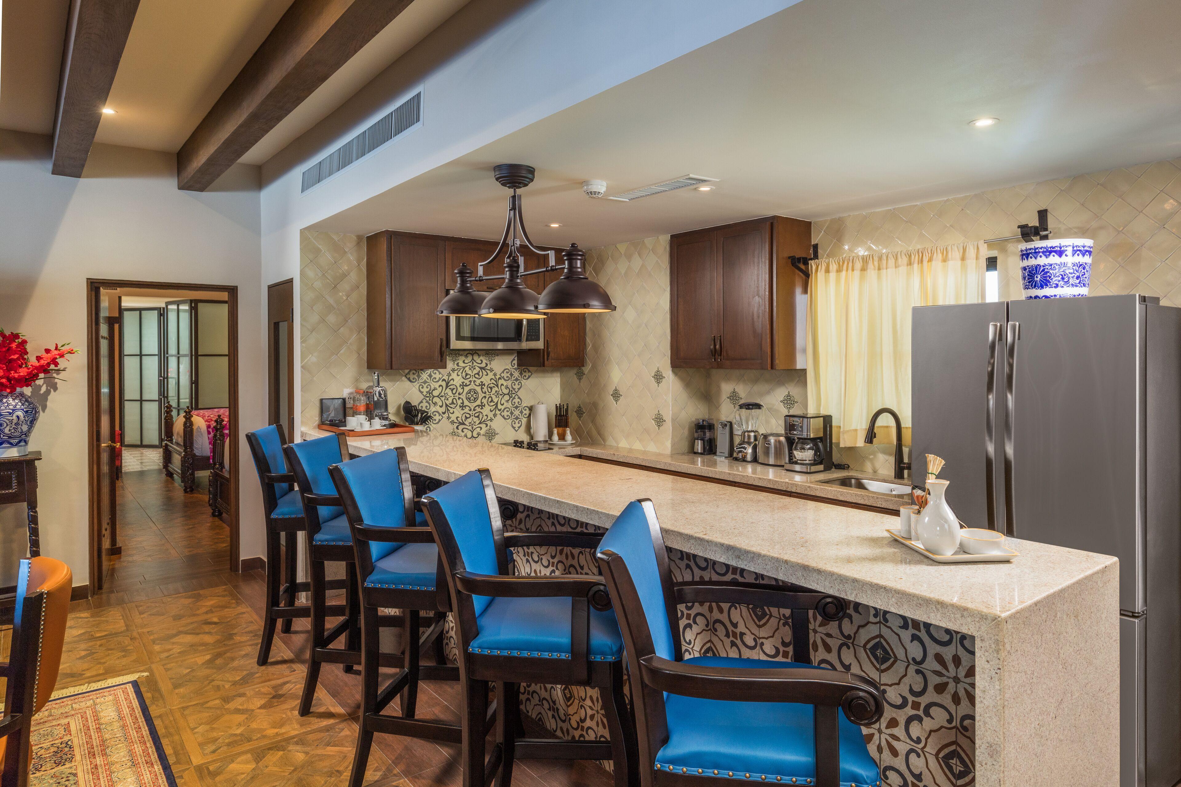 Beachfront 4BR Condo in Vista Encantada Spa Resort 4